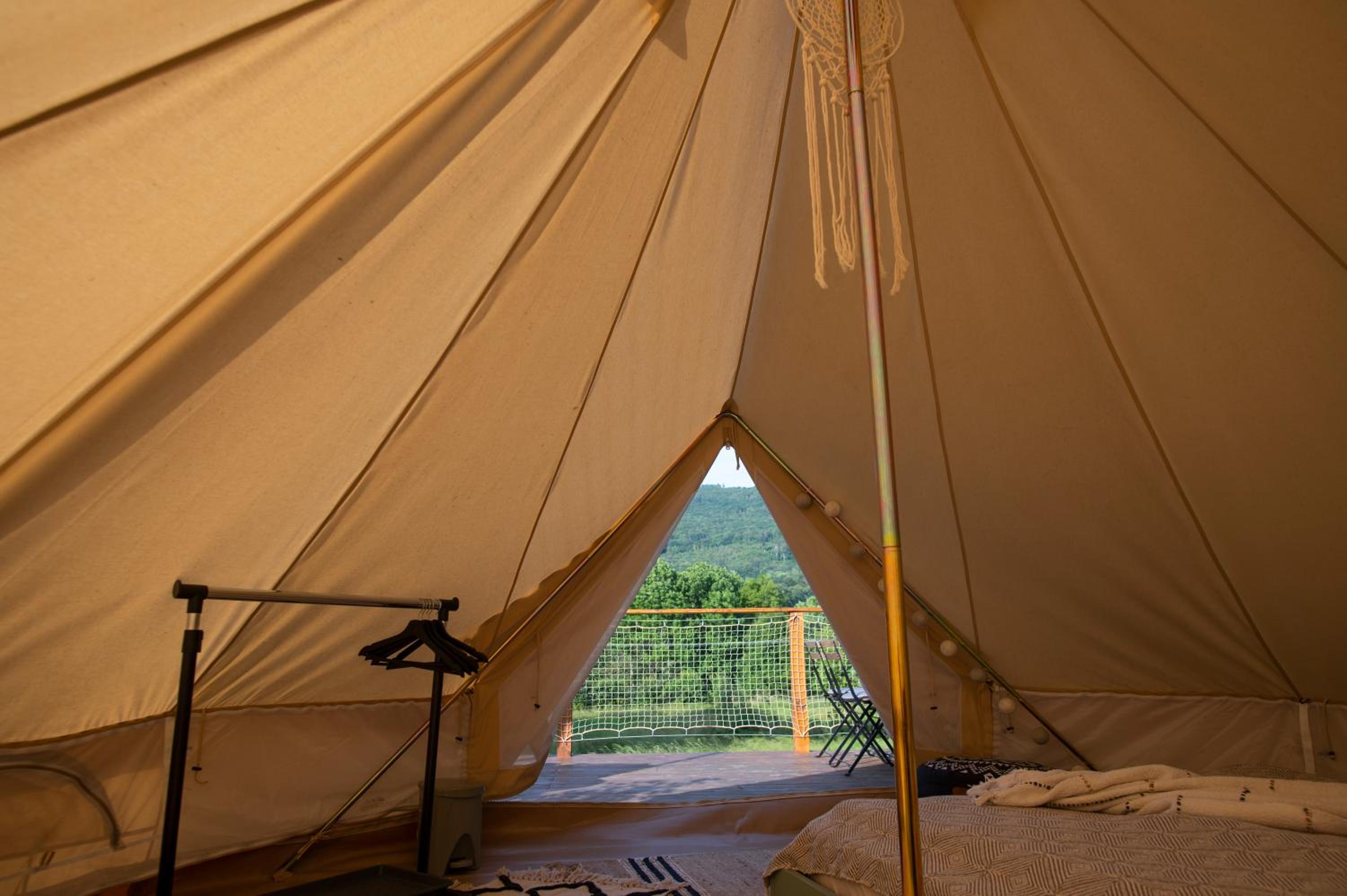 Glamping & Farm Zlaté Podlesí - Stan na louce