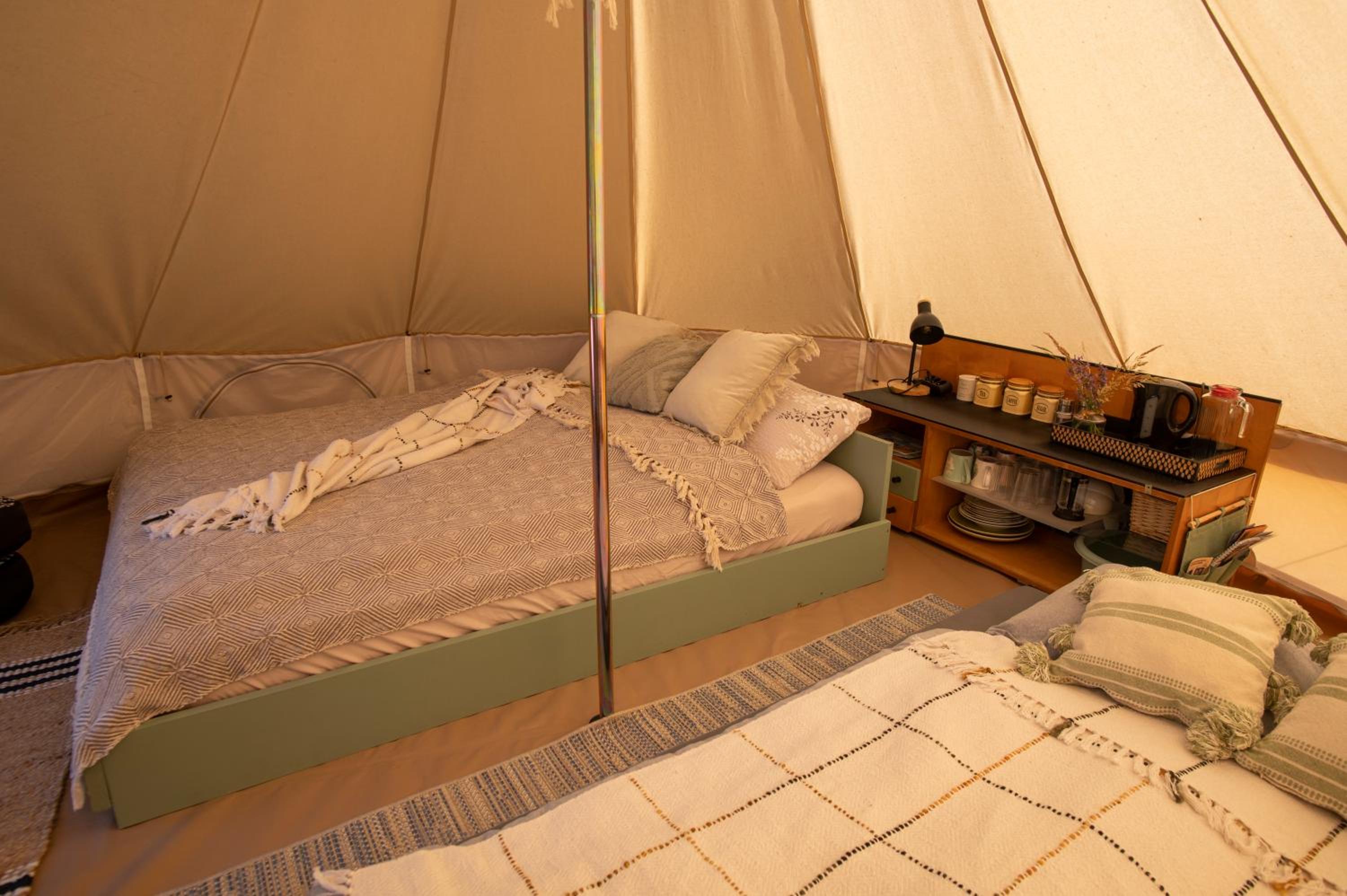 Glamping & Farm Zlaté Podlesí - Stan na louce
