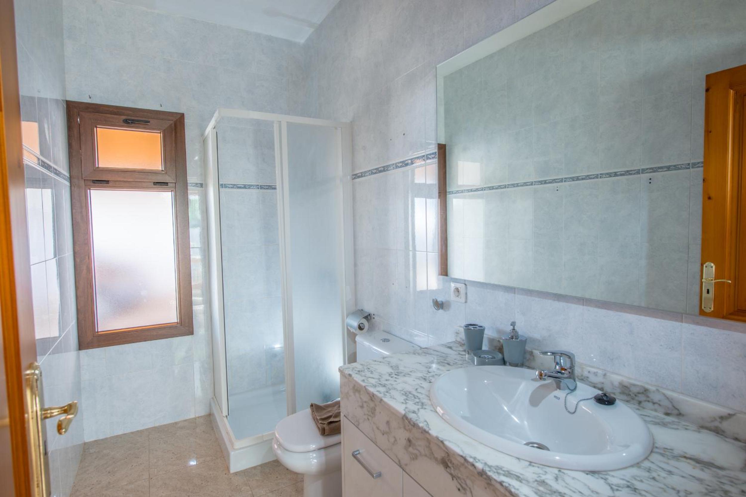 Villa Bonilla con piscina climatizada y jacuzzi