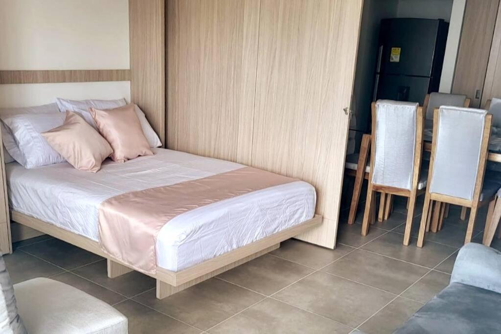 Apartamento Con Vista Al Mar Salguero Suites