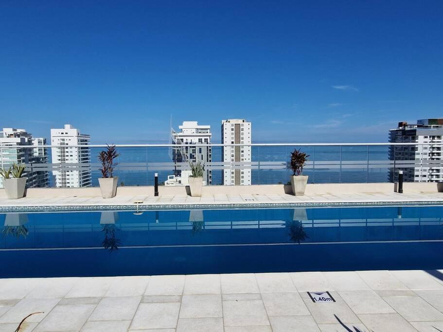 Apartamento Con Vista Al Mar Salguero Suites