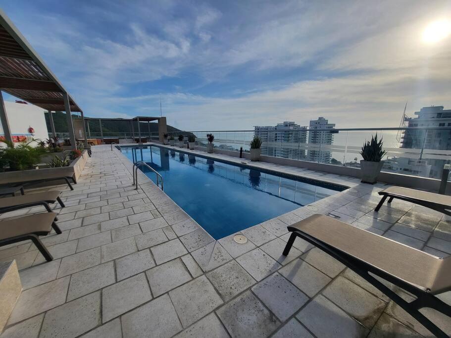 Apartamento Con Vista Al Mar Salguero Suites