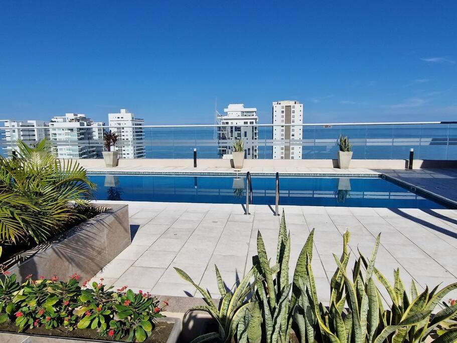 Apartamento Con Vista Al Mar Salguero Suites