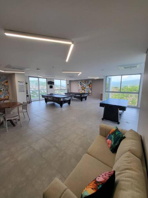 Apartamento Con Vista Al Mar Salguero Suites