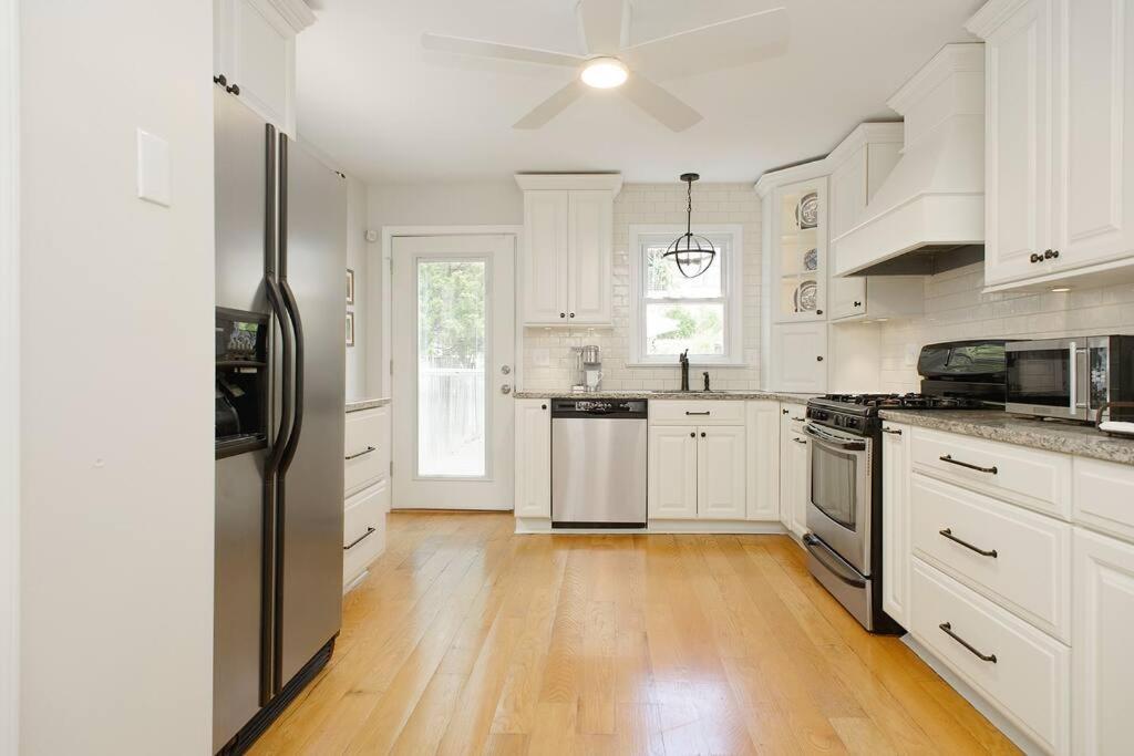 Charming Annapolis Townhome view 5