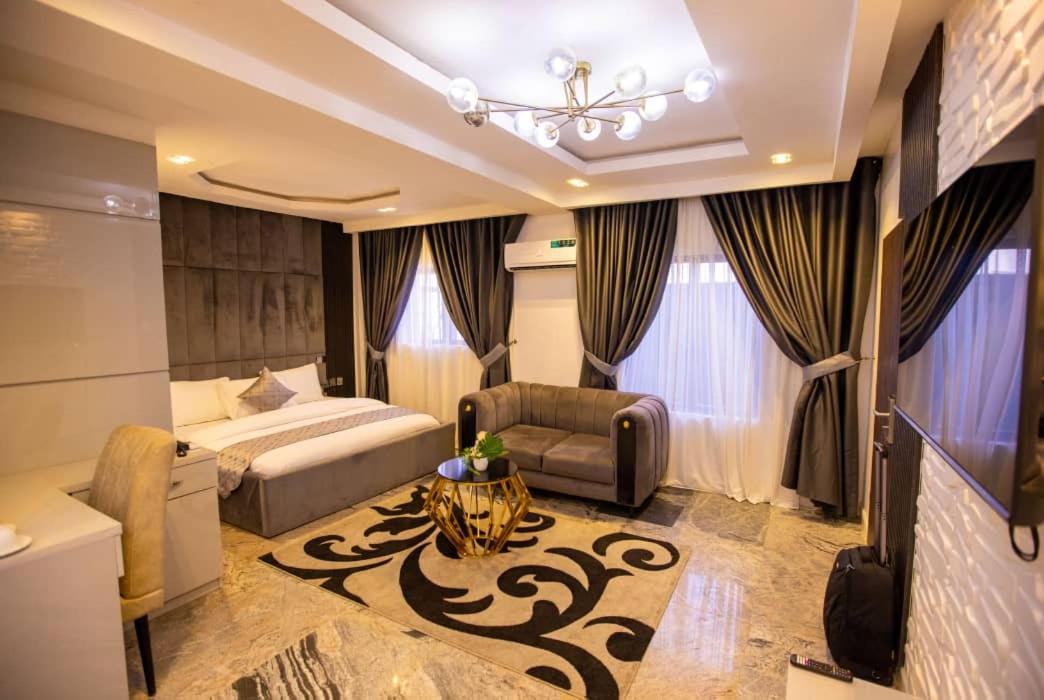 Yoke Luxury Apartment