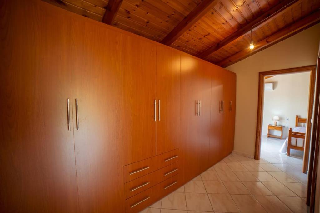 Cozy loft Big balcony all comfort Near Sarandë