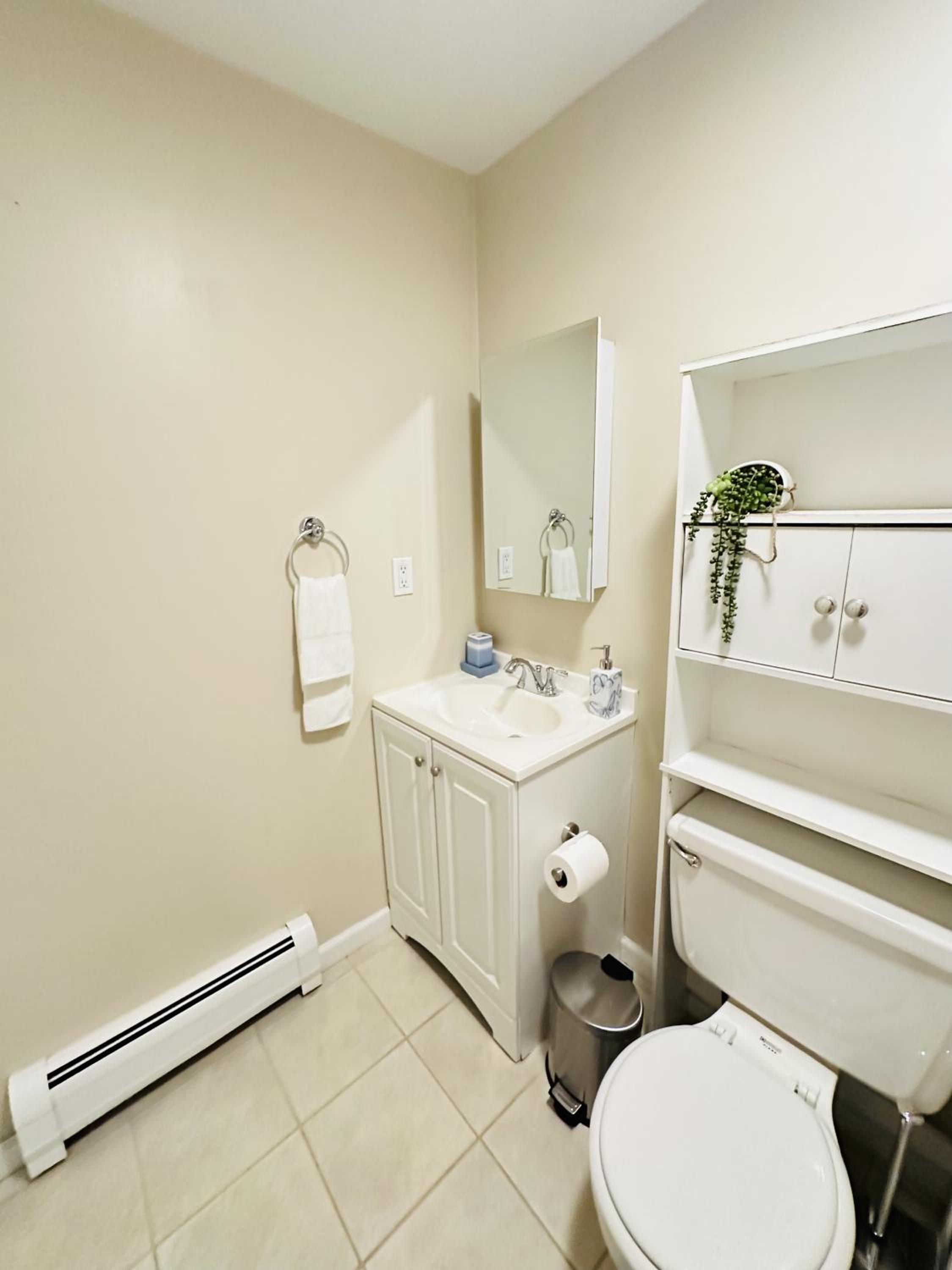 Norwalk Vacations - Cozy, pleasant 2BR apt in Beach community! - Property Image 6