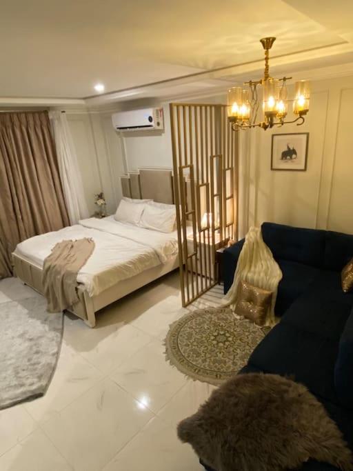 Boutique Studio Apartment Bahria town view 5