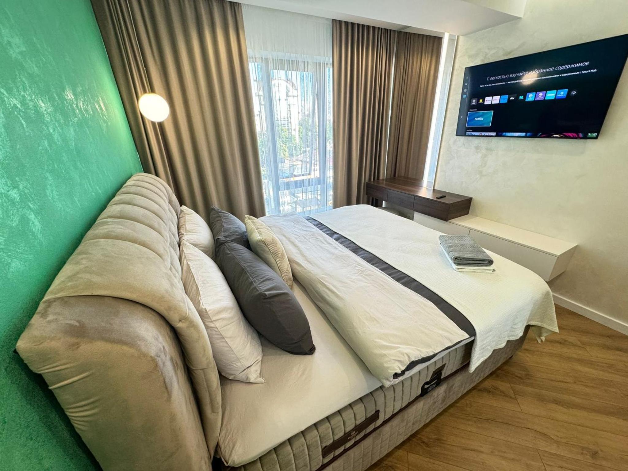 Top Deluxe Apartment in the Center view 2