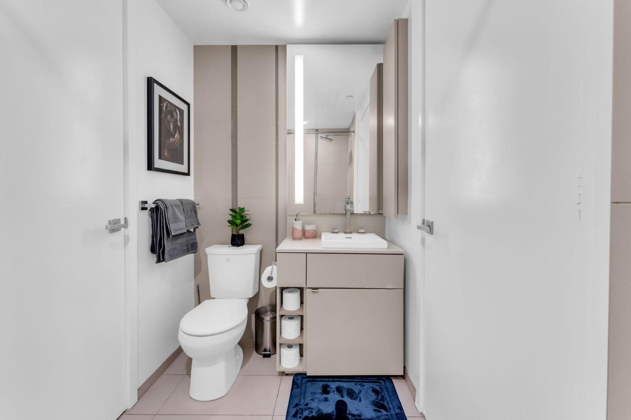 Bespoke 1BR Suite Entertainment District