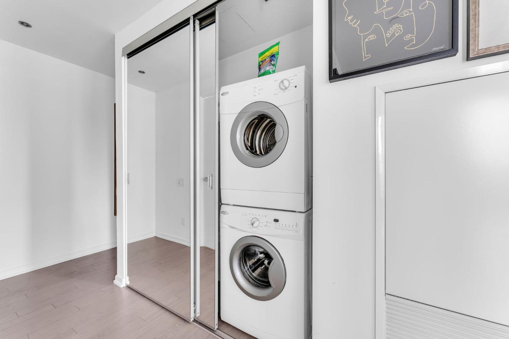 Bespoke 1BR Suite Entertainment District