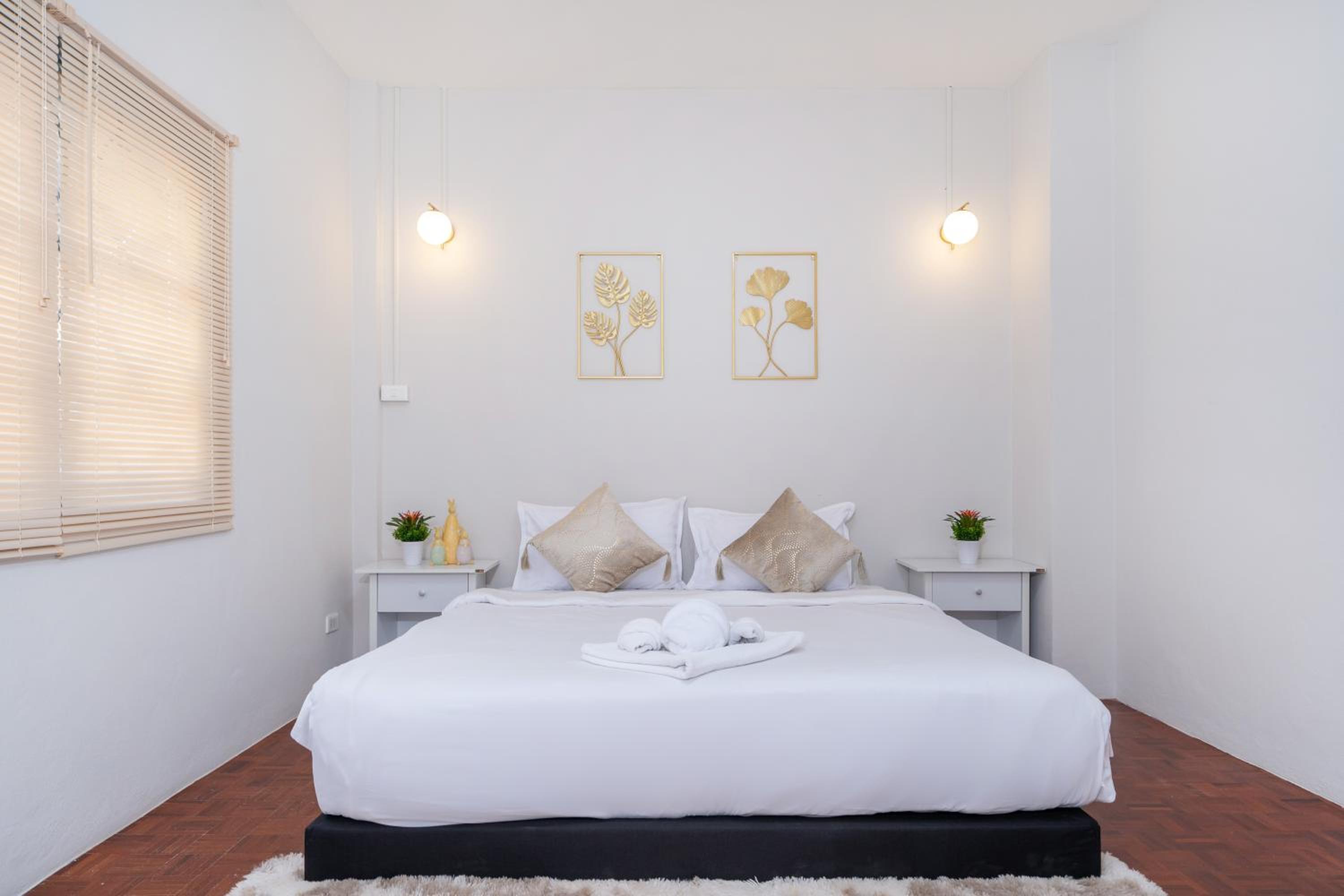 Bangla Patong Pool Villas with 4 Villas different designs choose fro, photo before Book