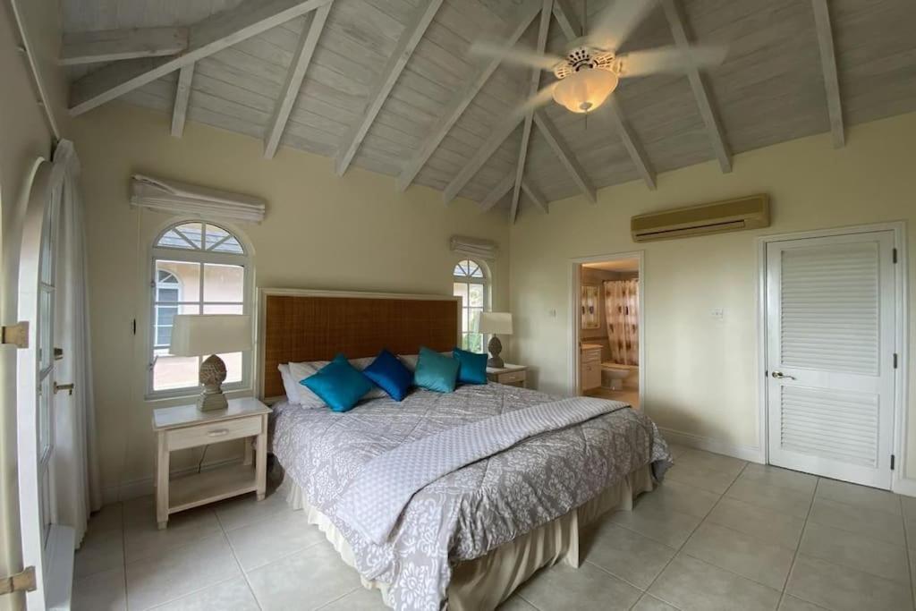 Luxury 3 Br 3 Bth Townhouse in Gated Community