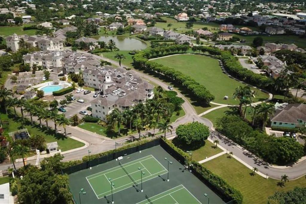 Luxury 3 Br 3 Bth Townhouse in Gated Community
