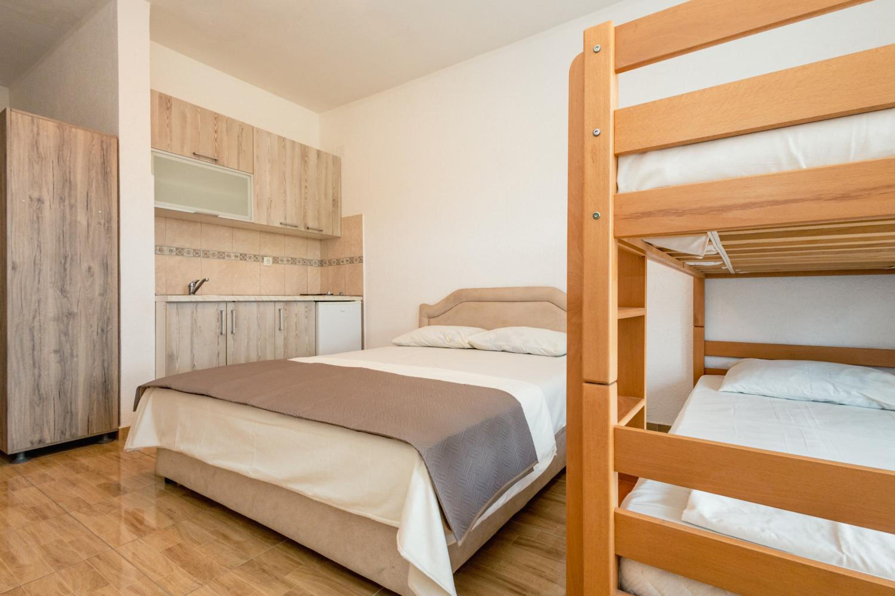 Kraja Apartments