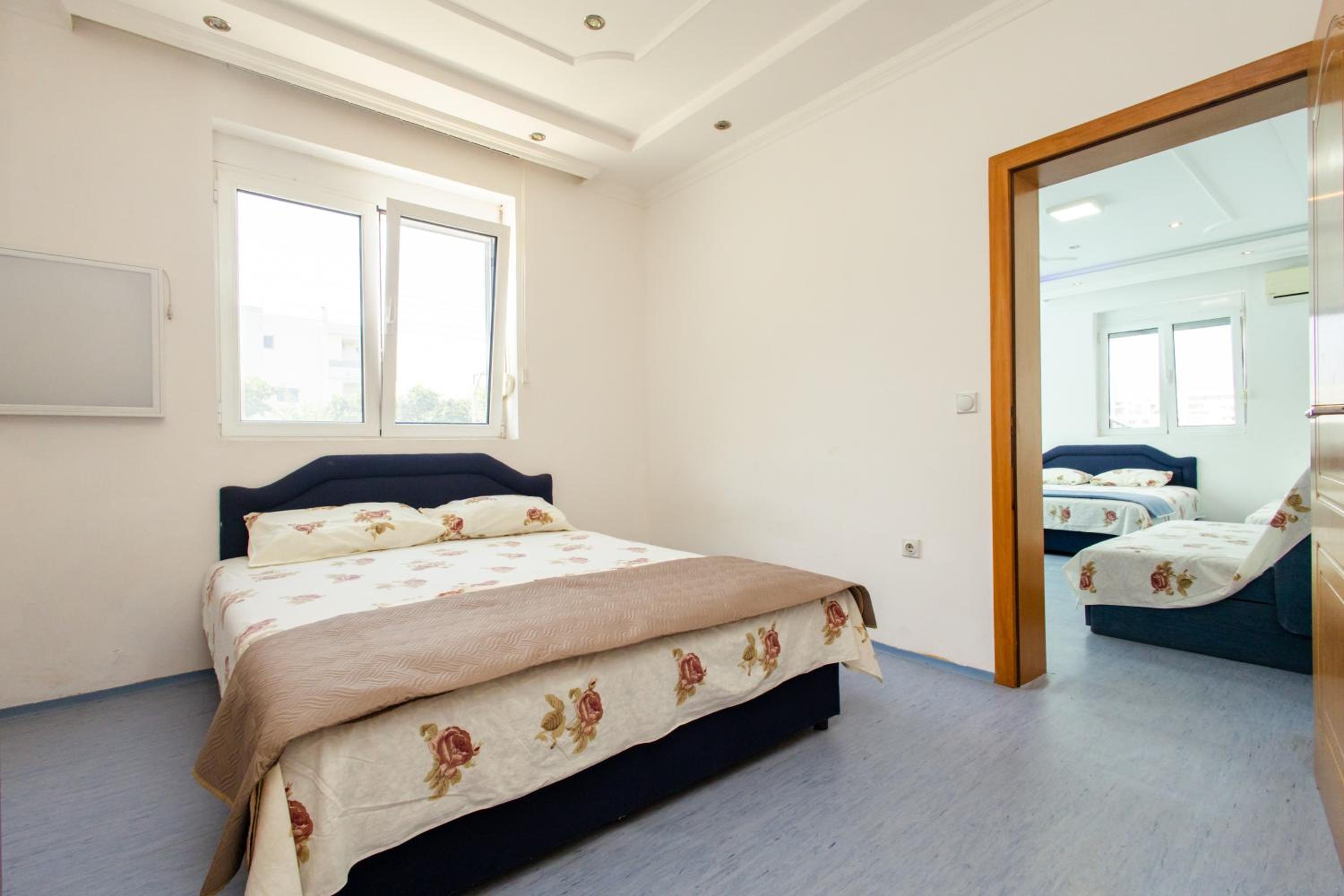 Kraja Apartments