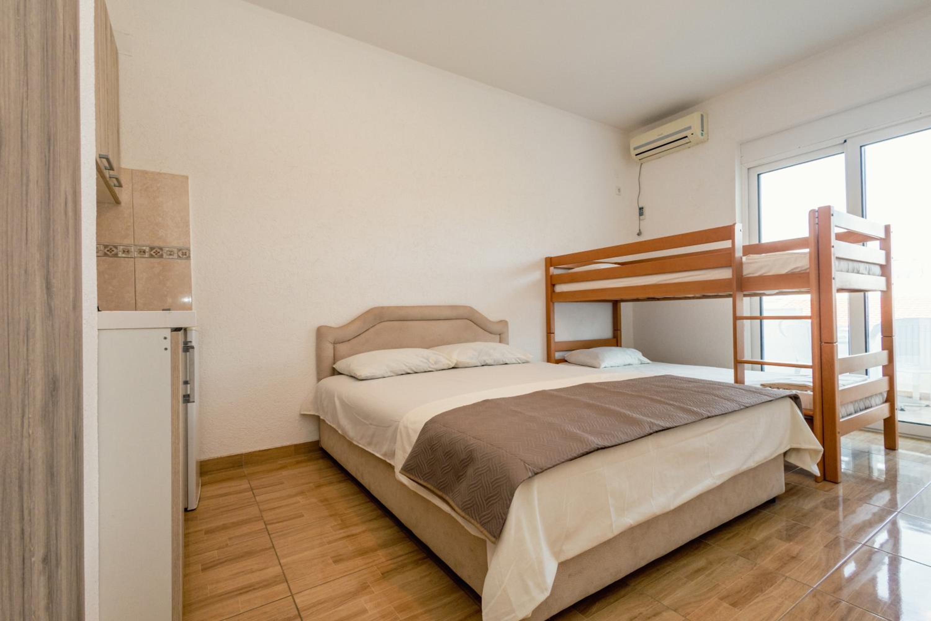 Kraja Apartments
