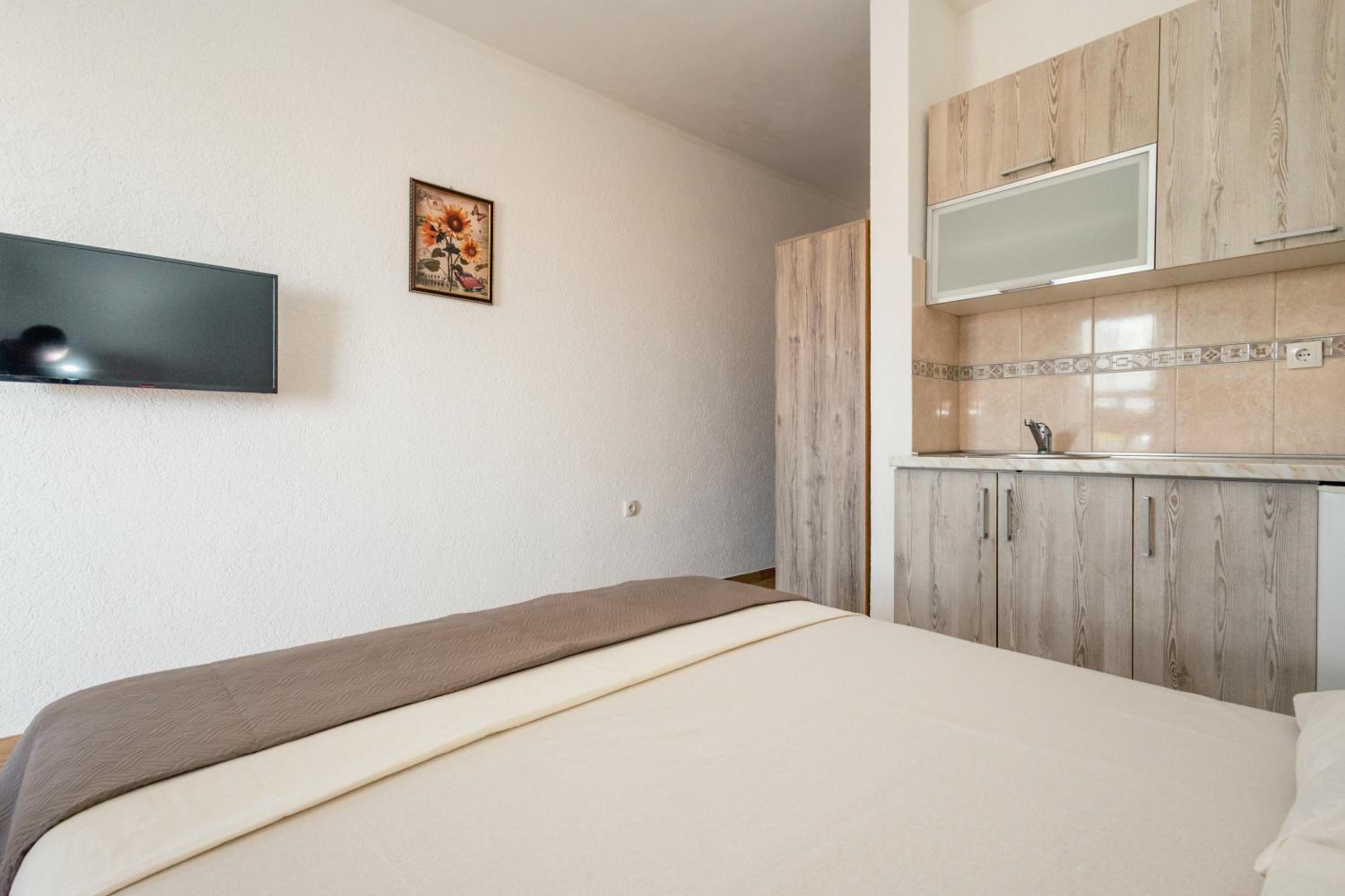 Kraja Apartments
