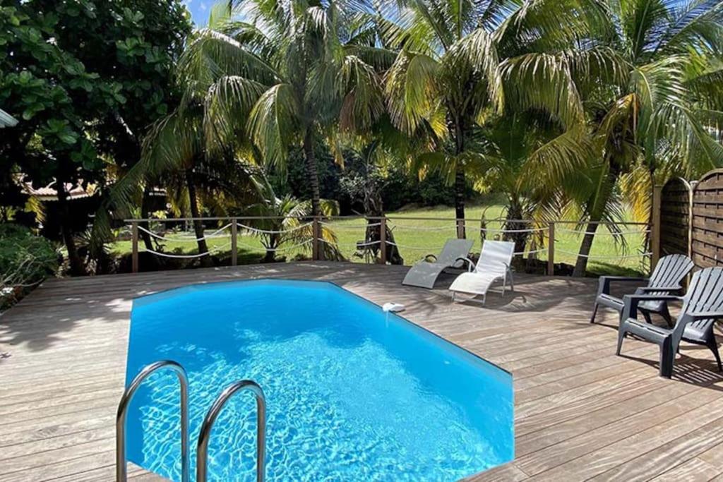 Villa Pakala au Diamant-jolie villa avec piscine et jardin