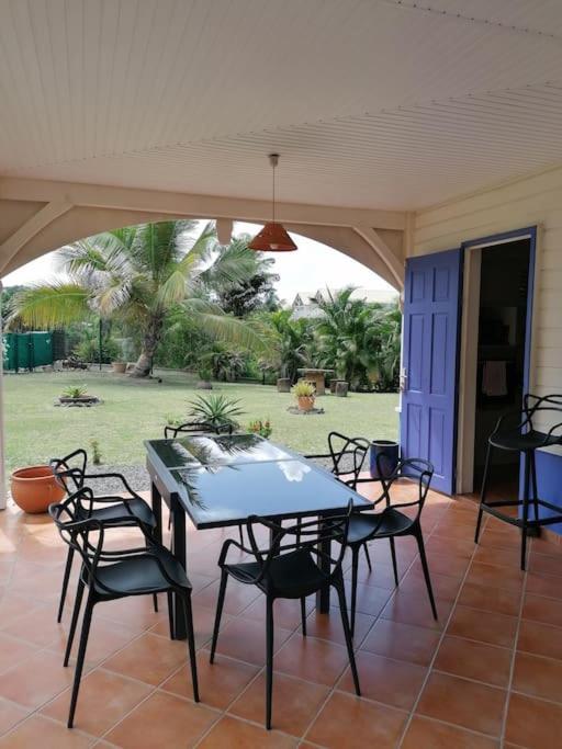 Villa Pakala au Diamant-jolie villa avec piscine et jardin