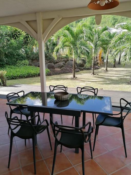 Villa Pakala au Diamant-jolie villa avec piscine et jardin