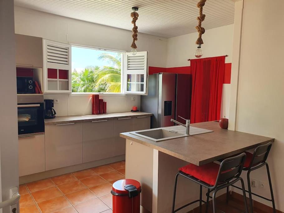 Villa Pakala au Diamant-jolie villa avec piscine et jardin