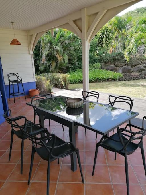 Villa Pakala au Diamant-jolie villa avec piscine et jardin