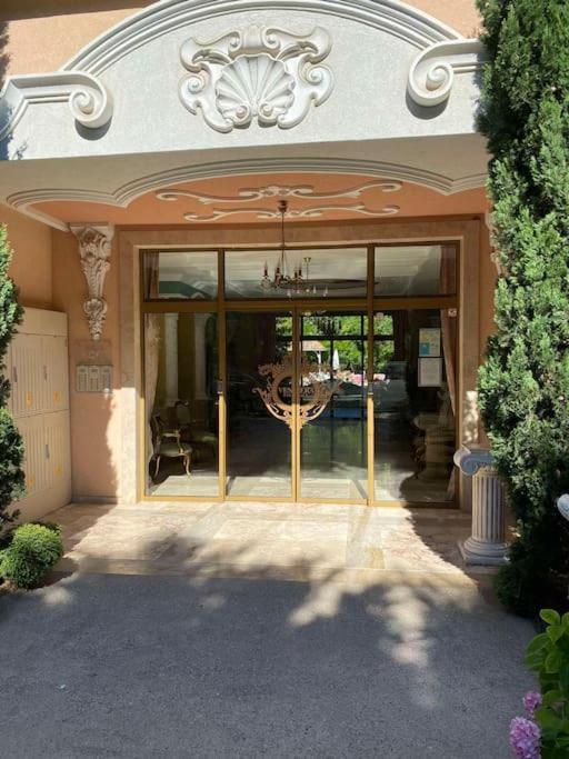 Apartment in a luxurious complex in Sunny Beach