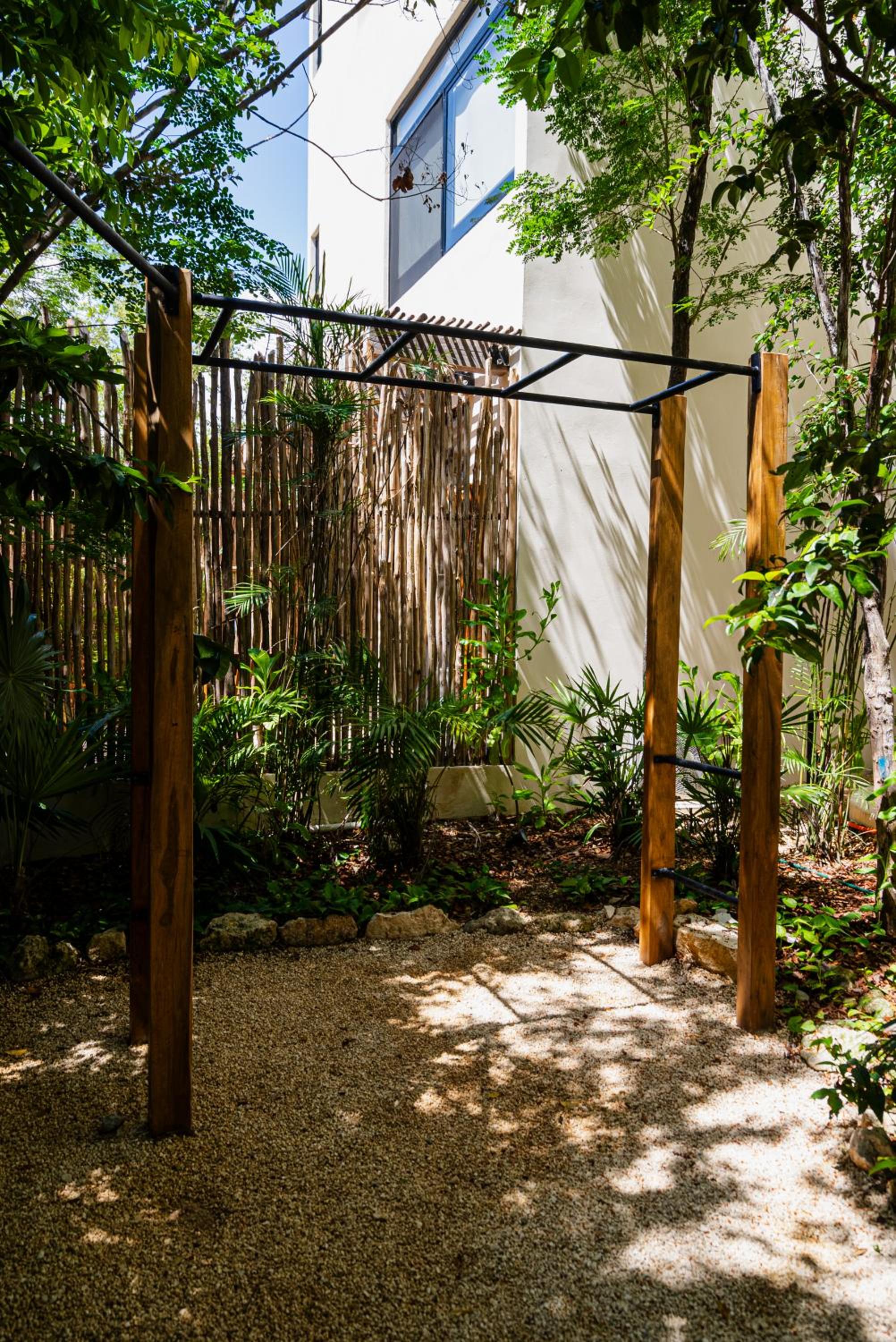 Penthouse with private jungle, pool, downtown