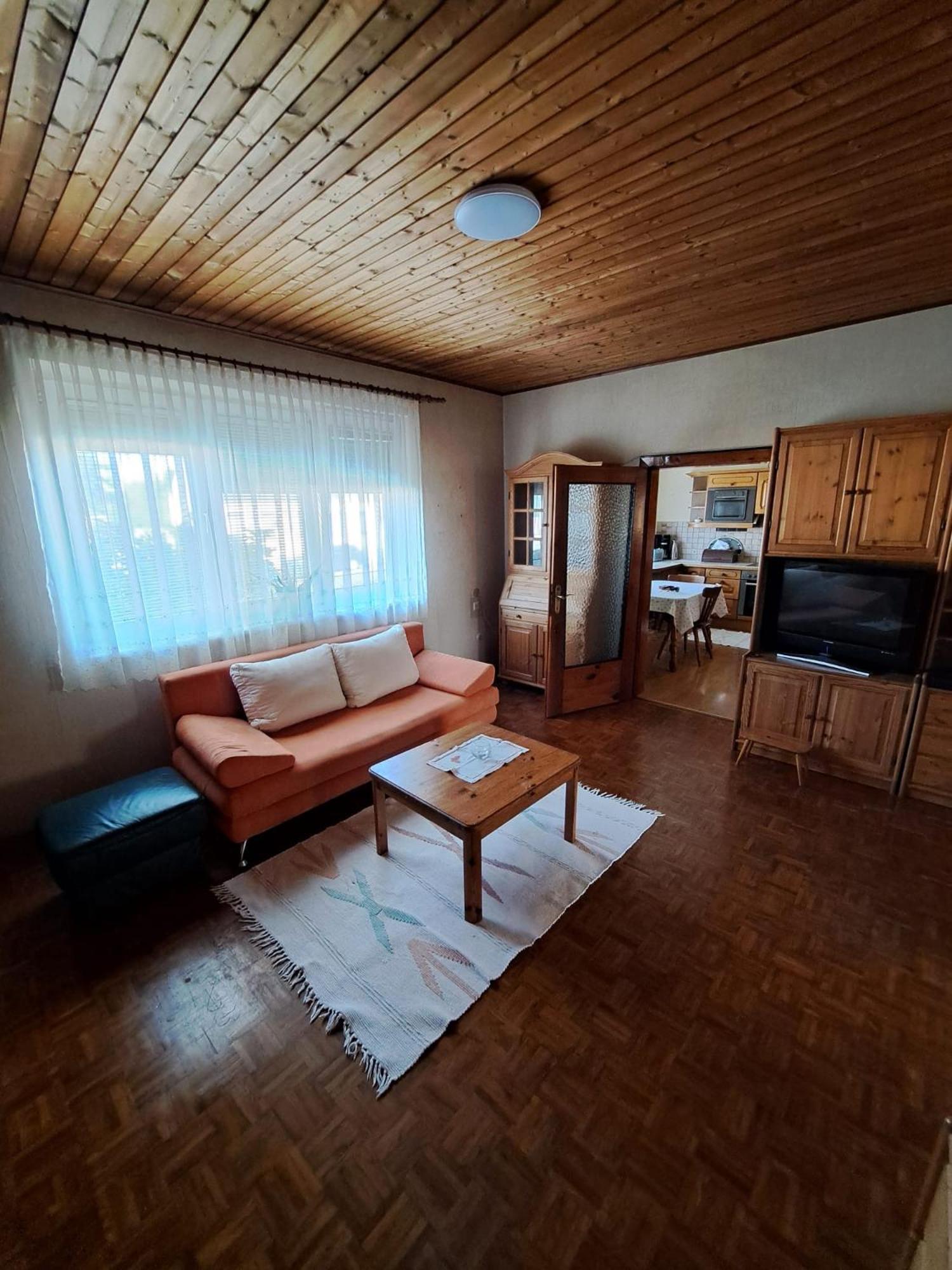 Apartment Anna - Austrian country house in Marchfeld im Weinviertel