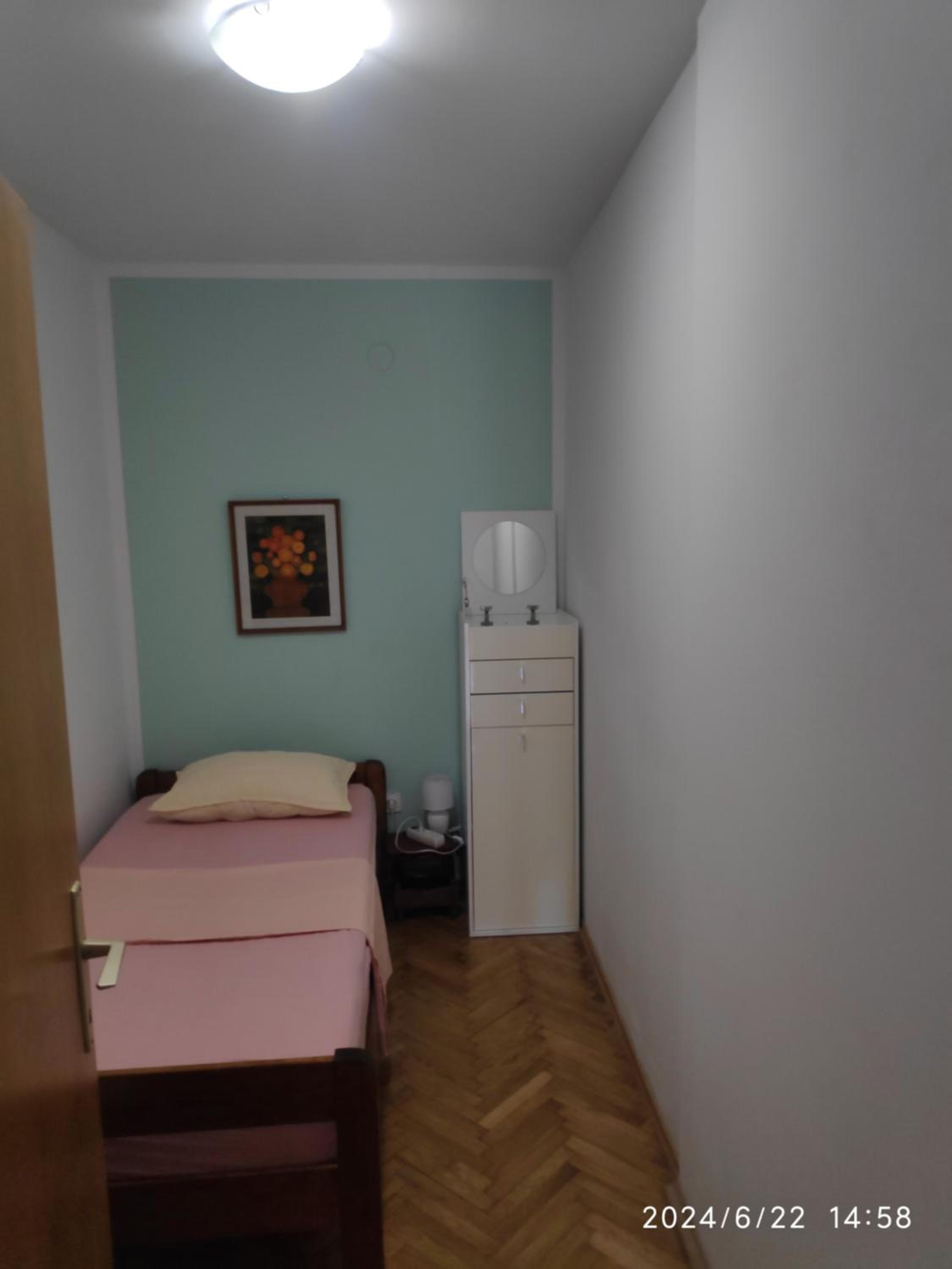 Spacious apartment with big garden near beach photo 3