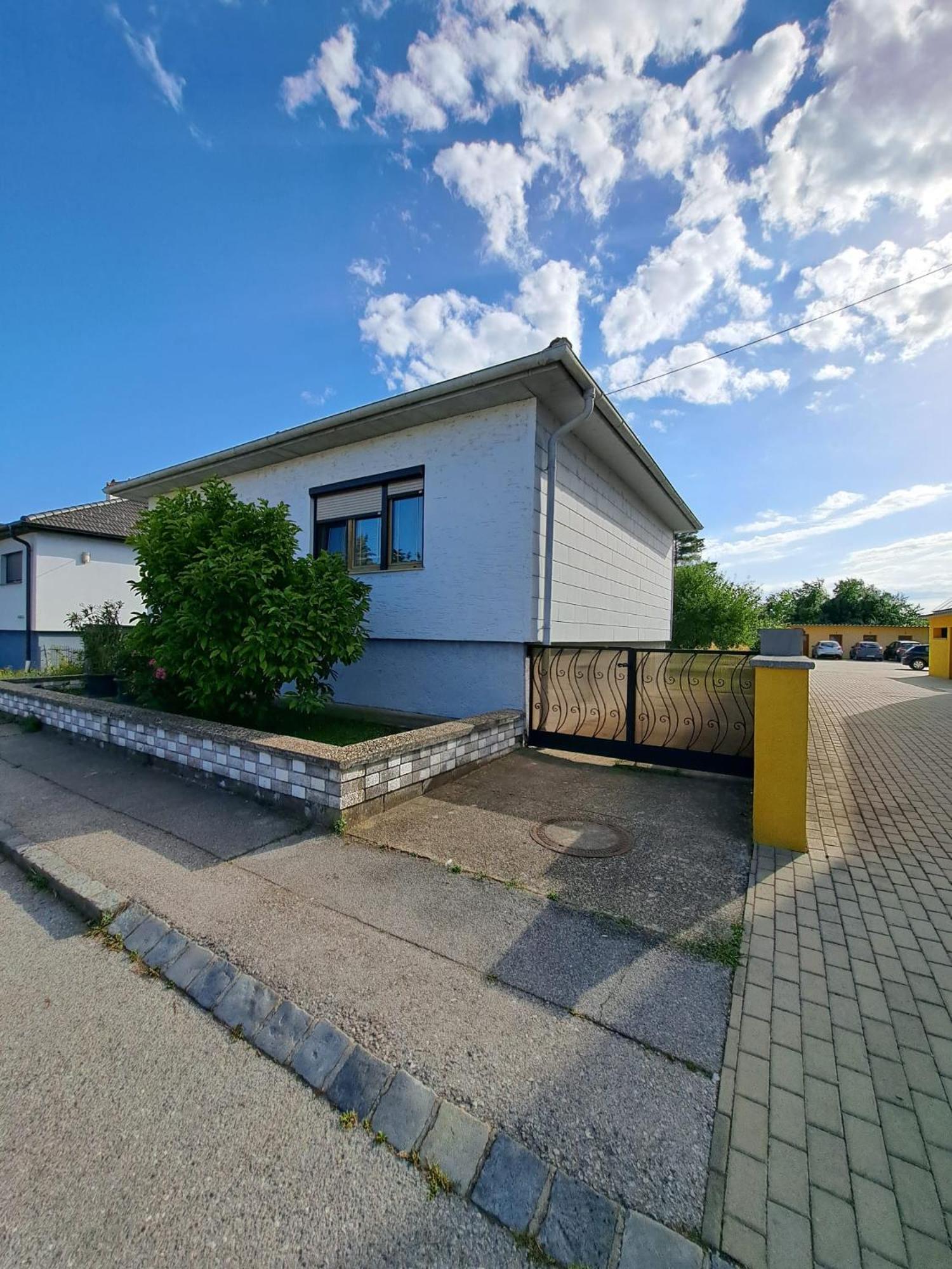 Apartment Anna - Austrian country house in Marchfeld im Weinviertel