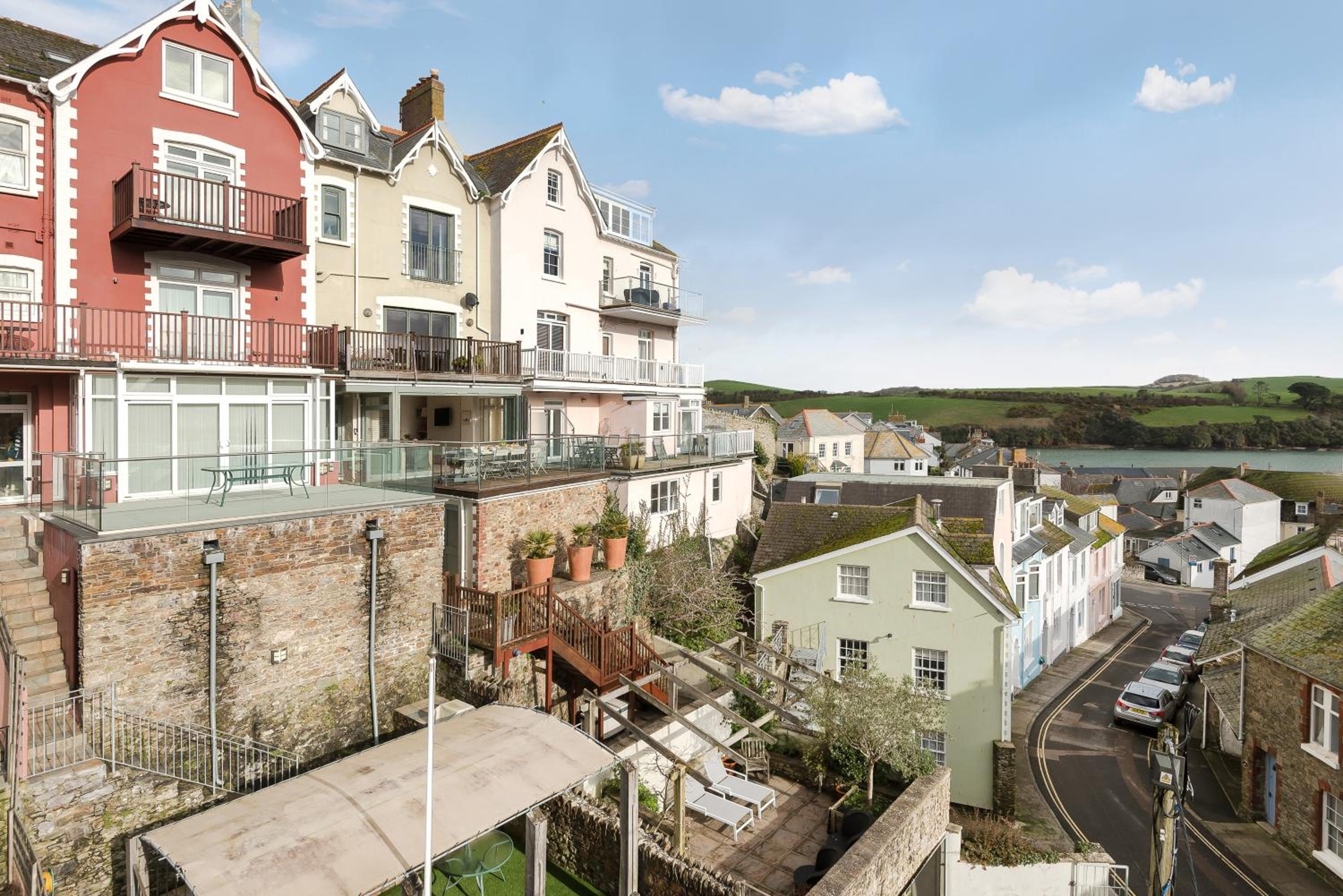 Dorset House, Salcombe, with Free Parking
