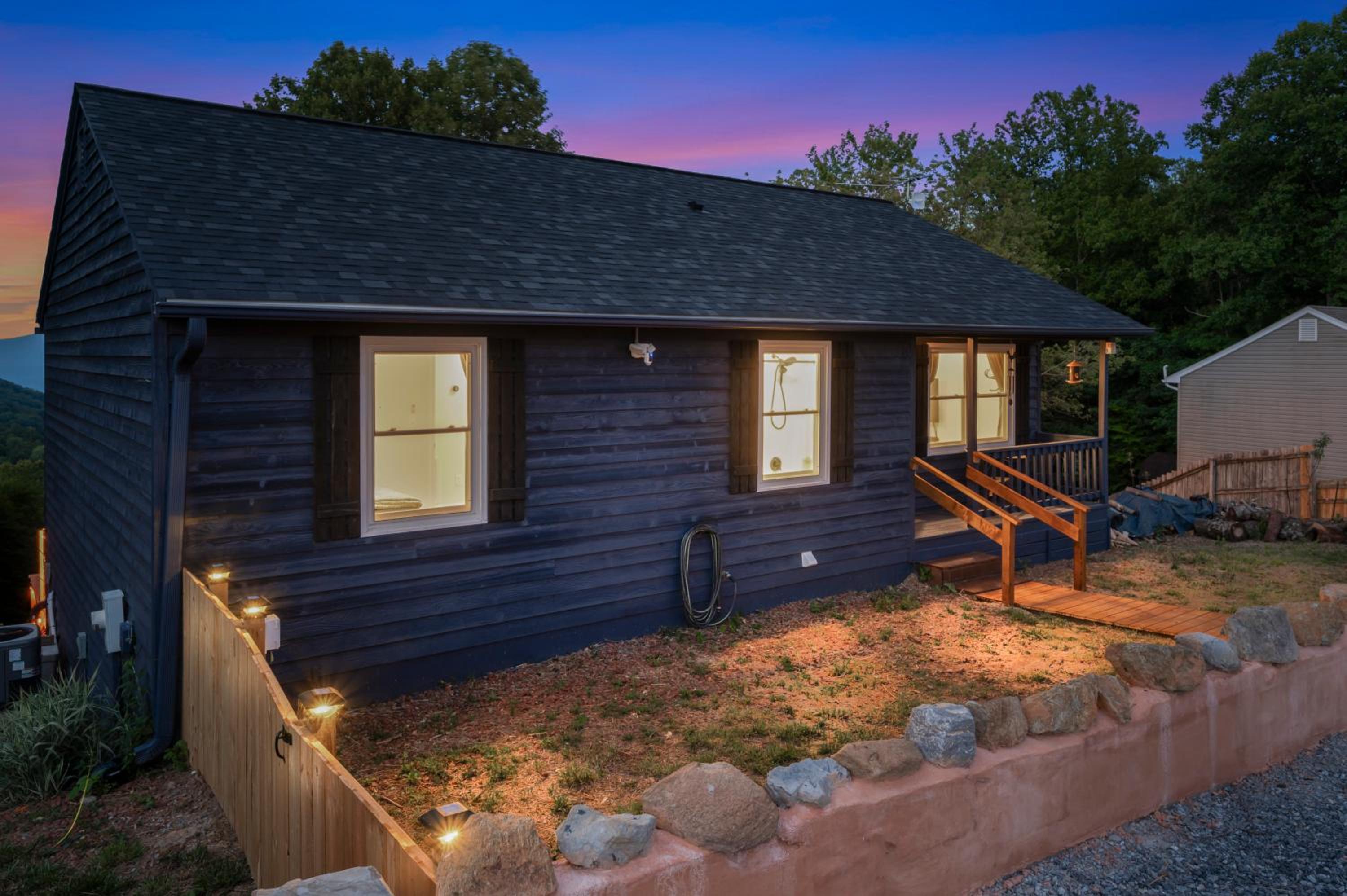 The Getaway Lodge in the Blue Ridge Mountains near Roanoke & Bedford