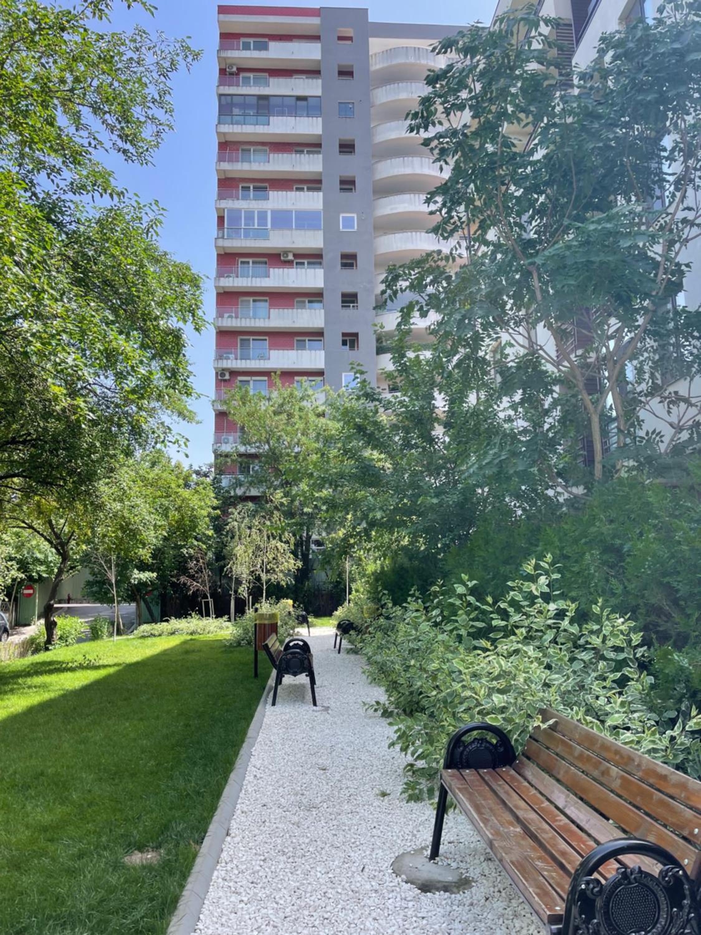 Malachite Urban Gem - Skyline Terrace Oasis view 2