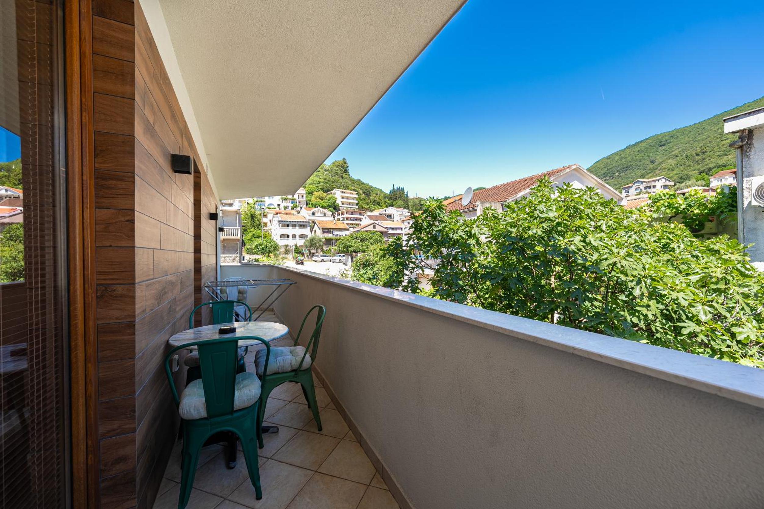 Buba Apartments