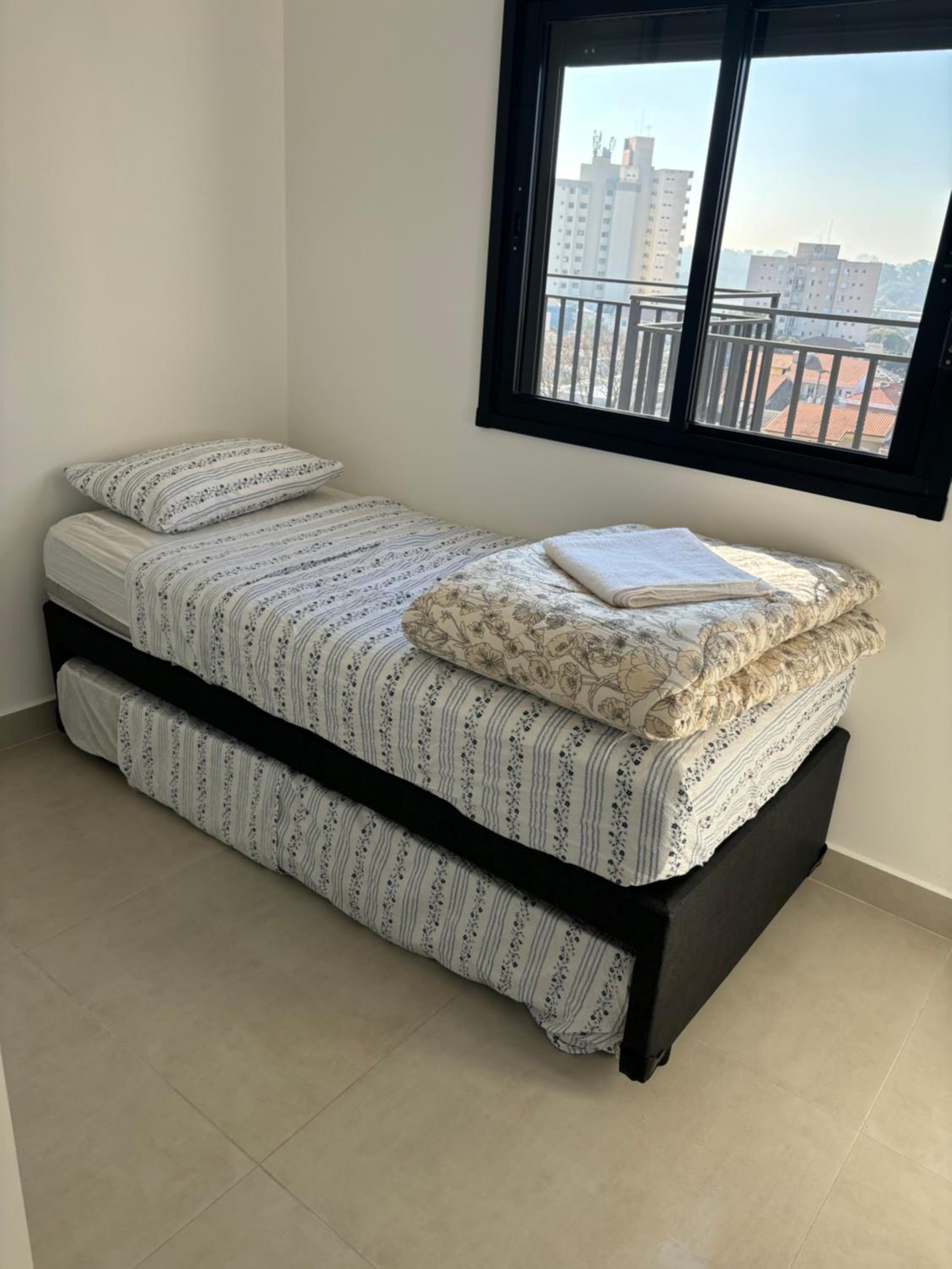 Condominio IPE ROXO