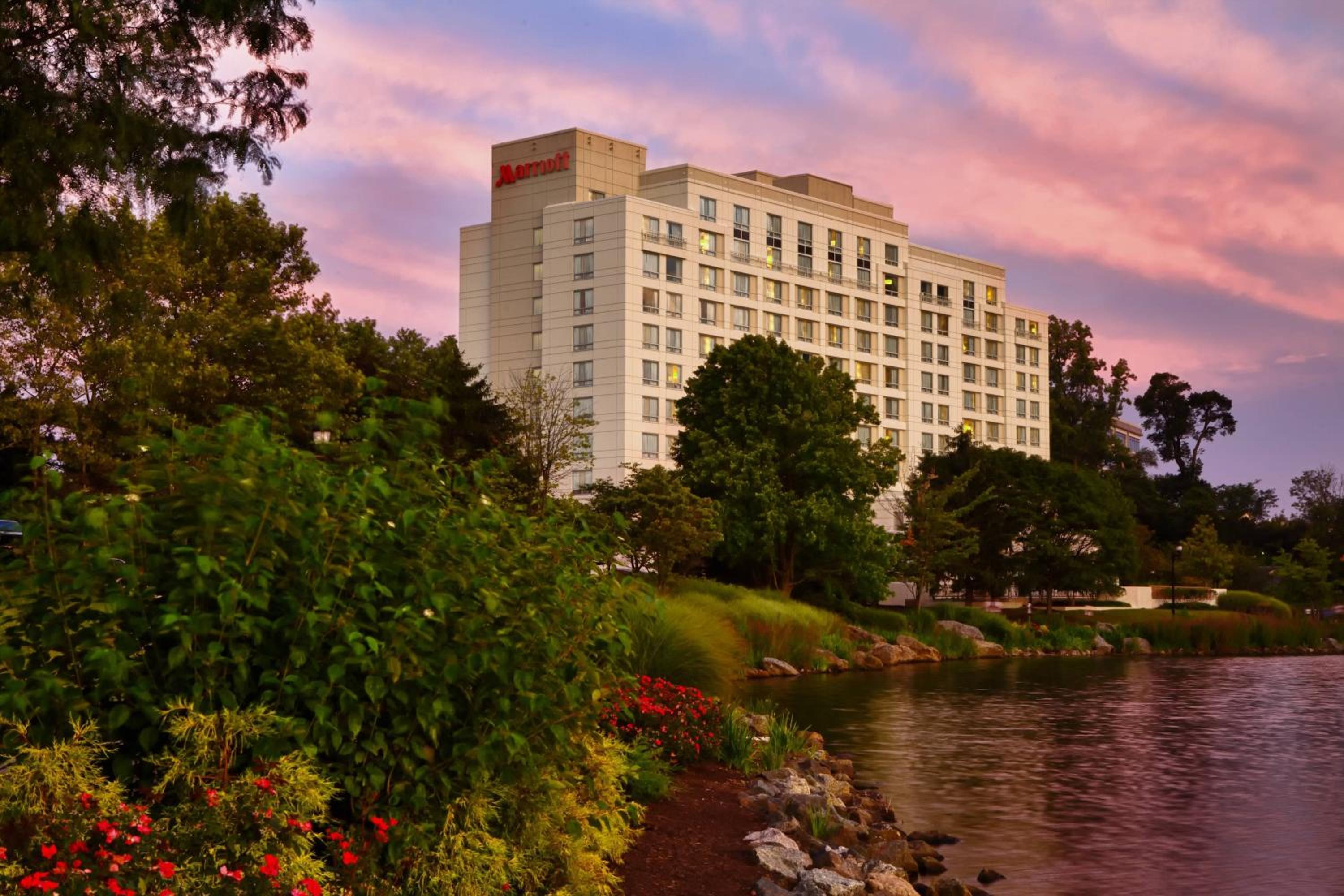 Hotel Gaithersburg Marriott Washingtonian Center - Image 1