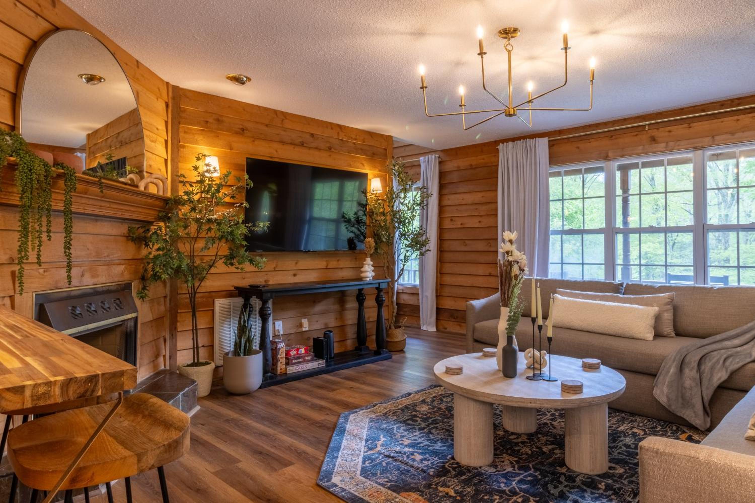 Entire cabin on Sugar Mountain view 4