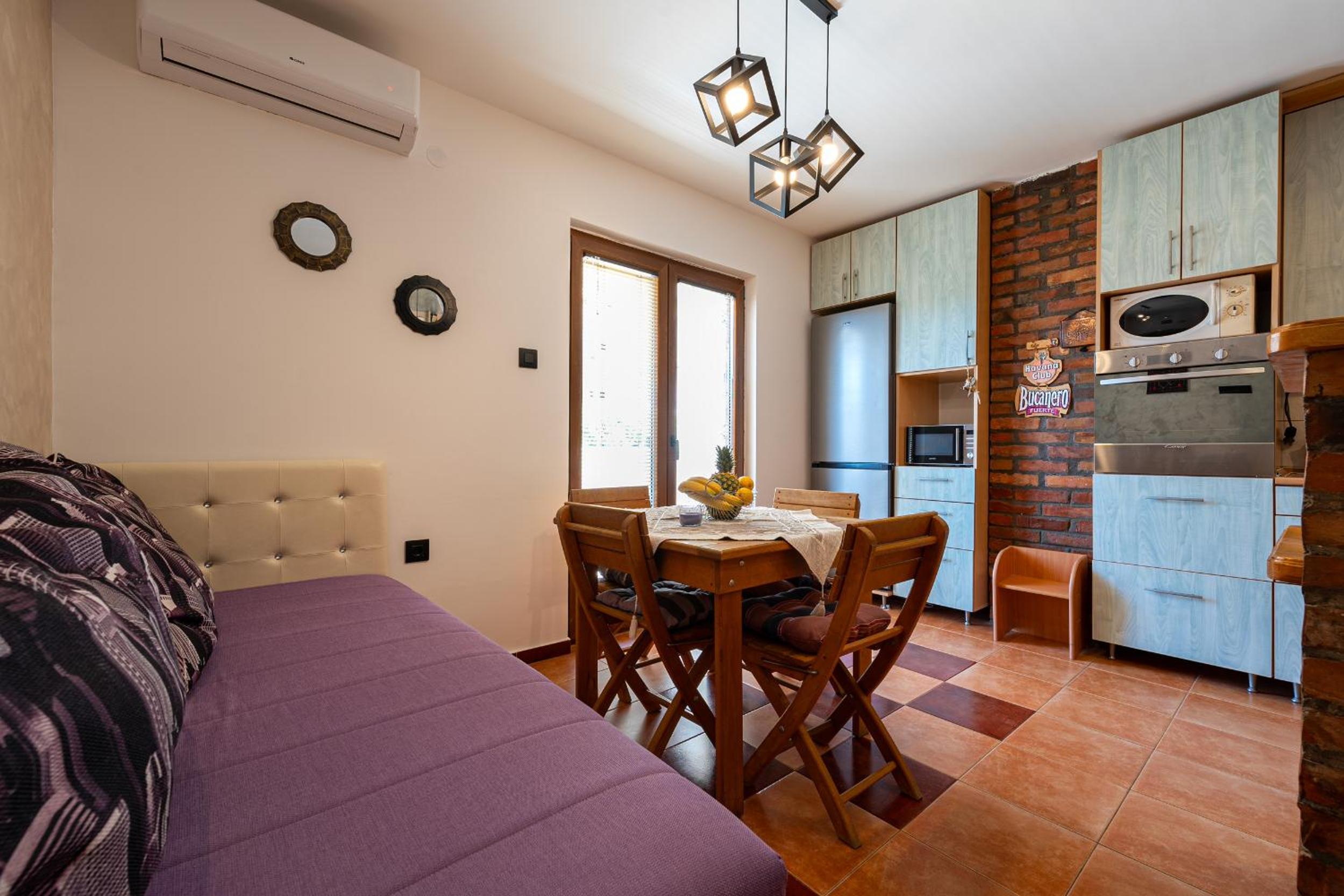 Buba Apartments