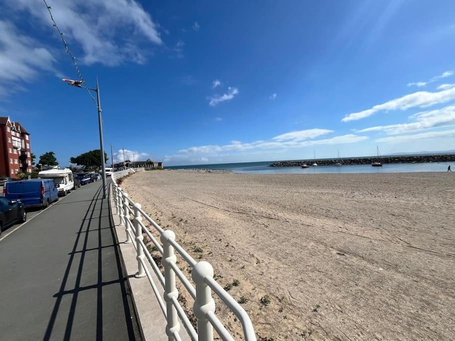 Stunning 2 Bedroom Sea View Apartment With Parking view 5