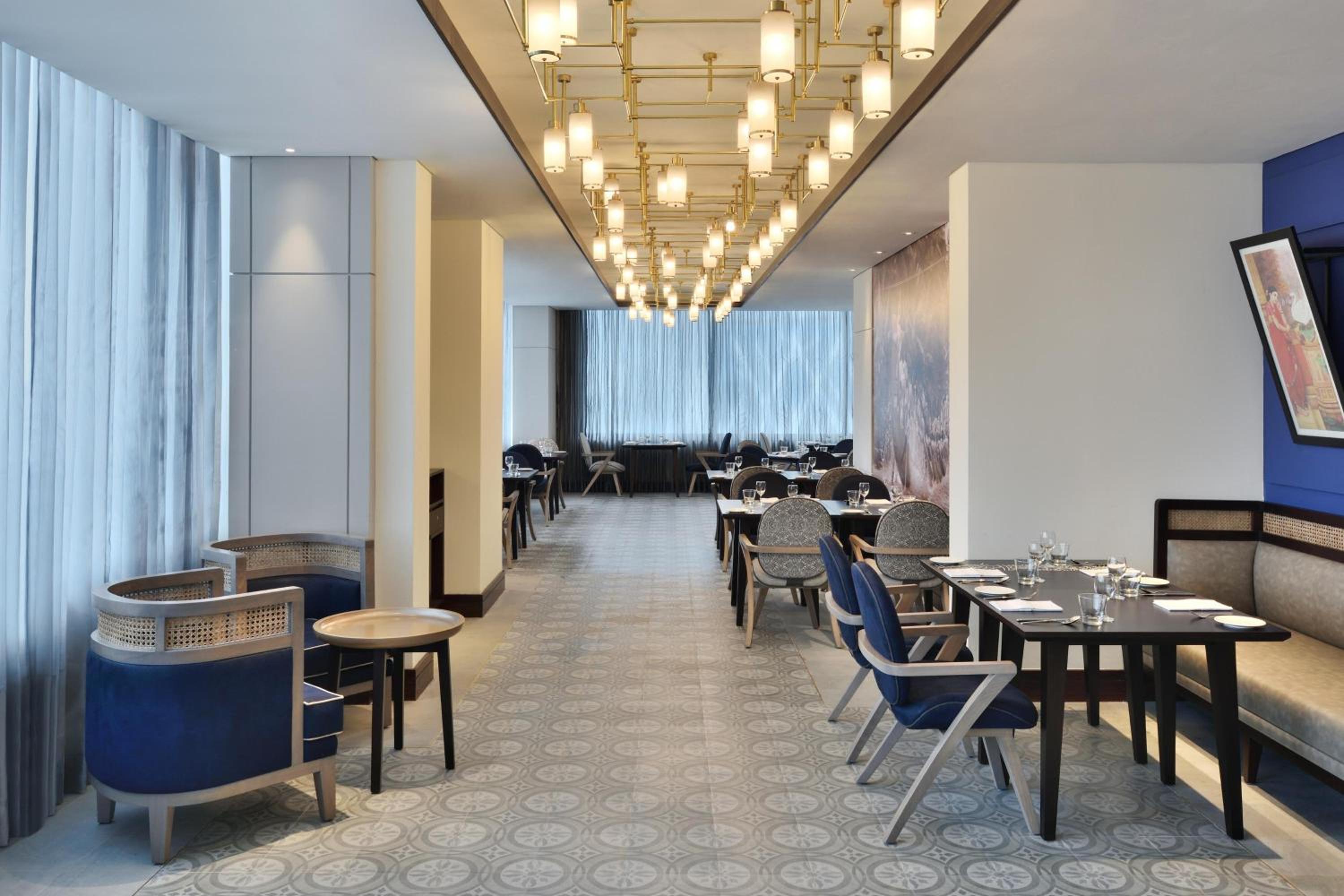 Cochin Vacations - Four Points by Sheraton Kochi Infopark - Property Image 3