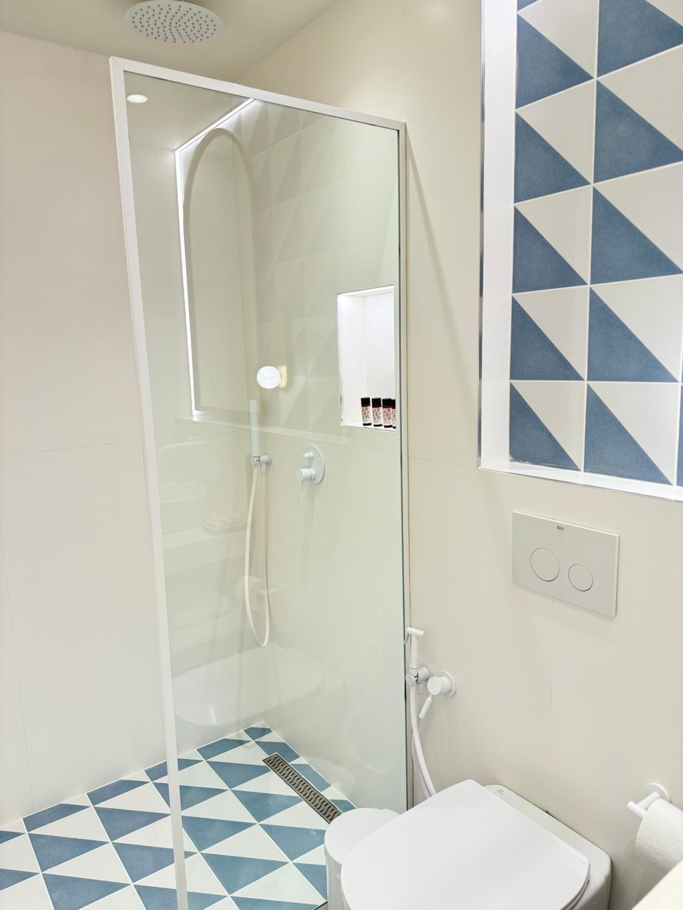 Elpis Guest House
