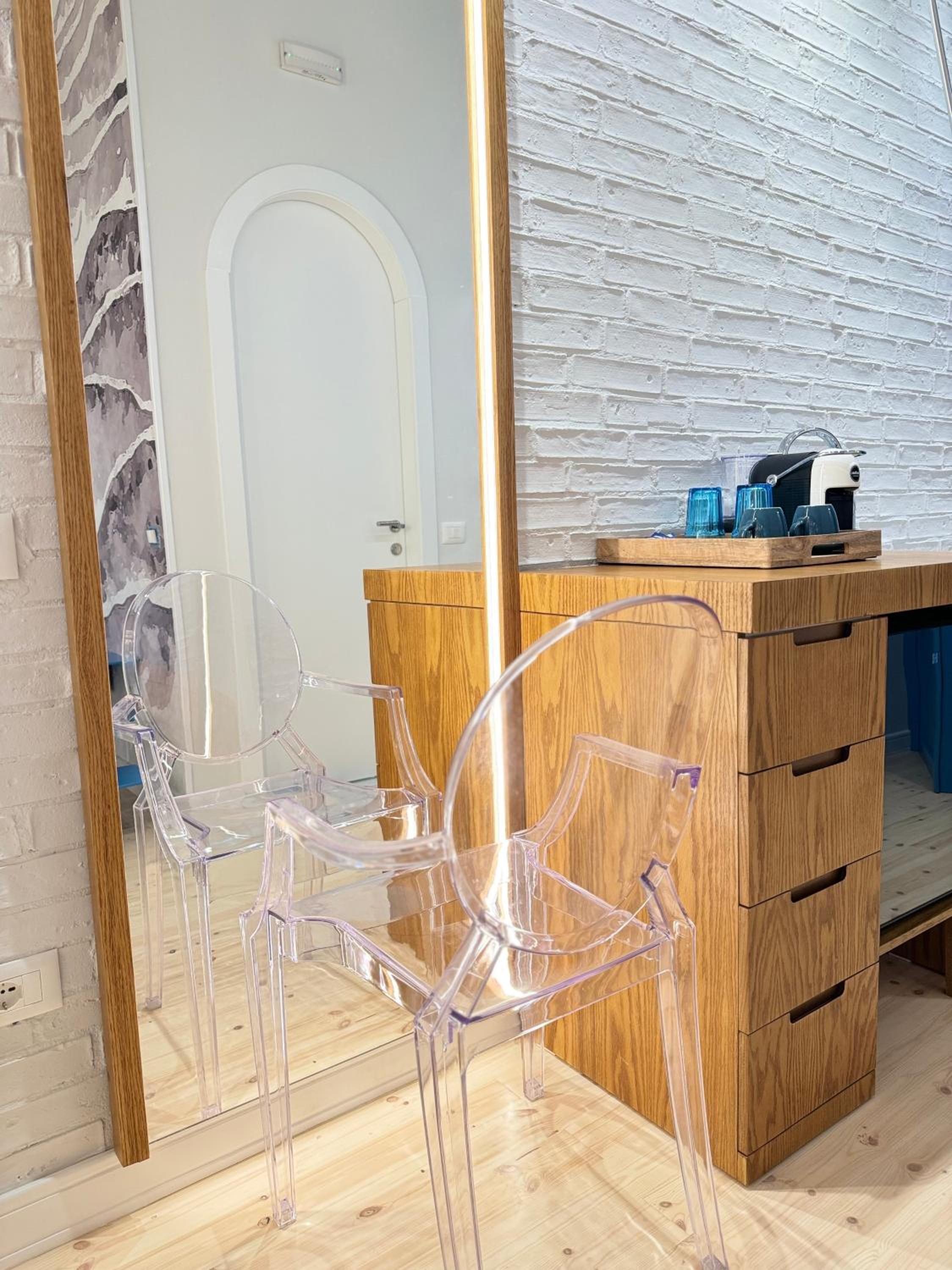 Elpis Guest House