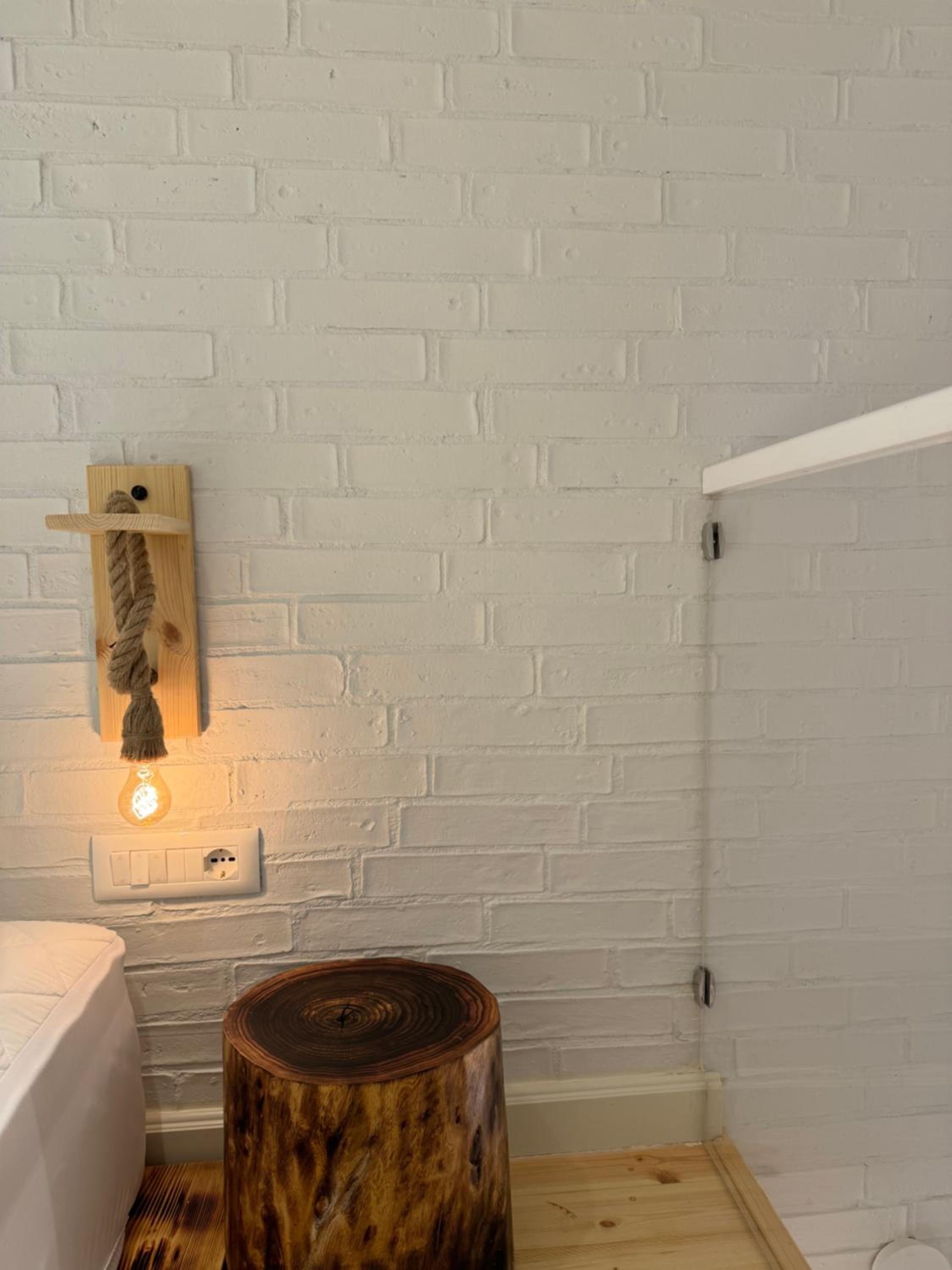 Elpis Guest House