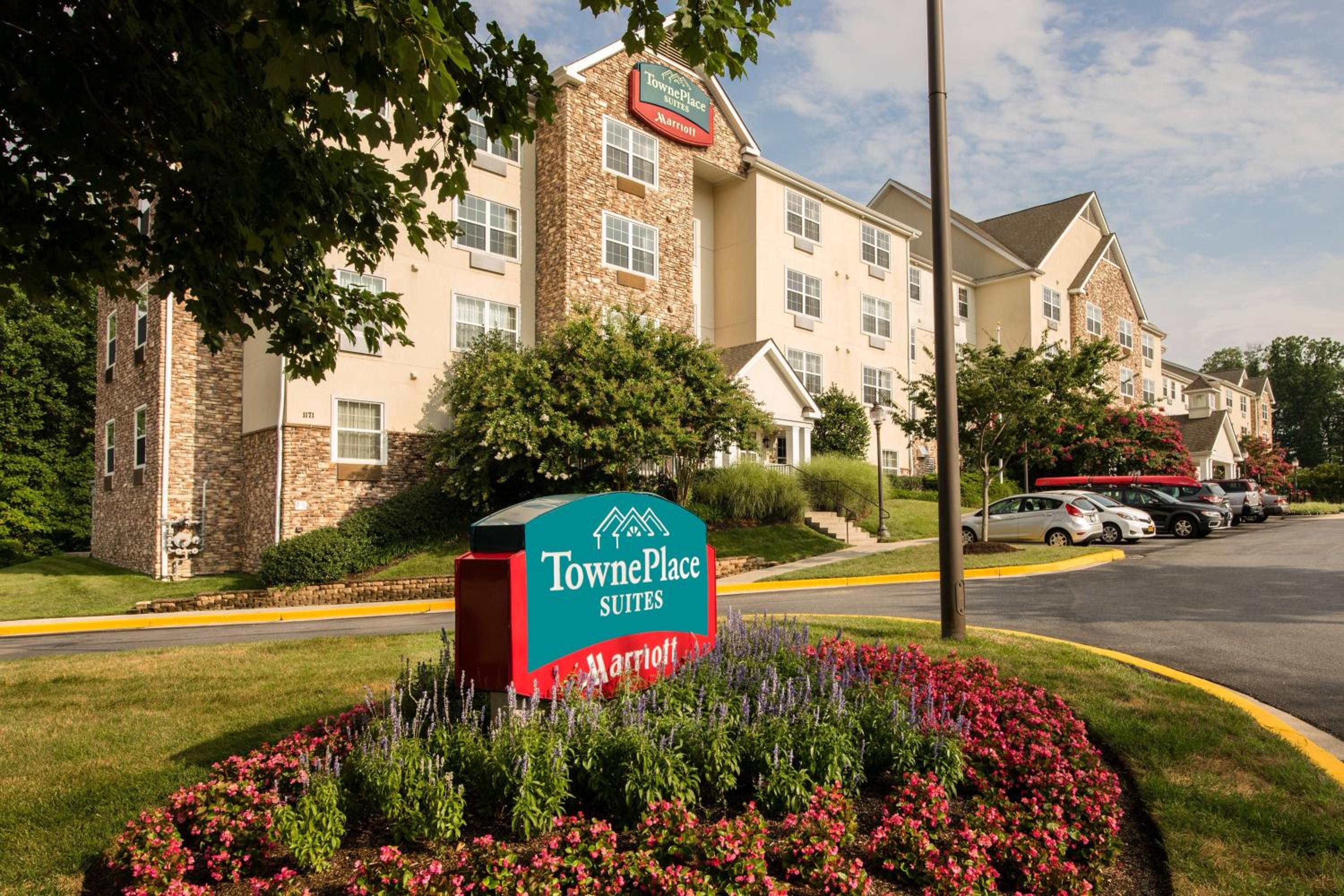 Hotel TownePlace Suites by Marriott Baltimore BWI Airport - Image 1