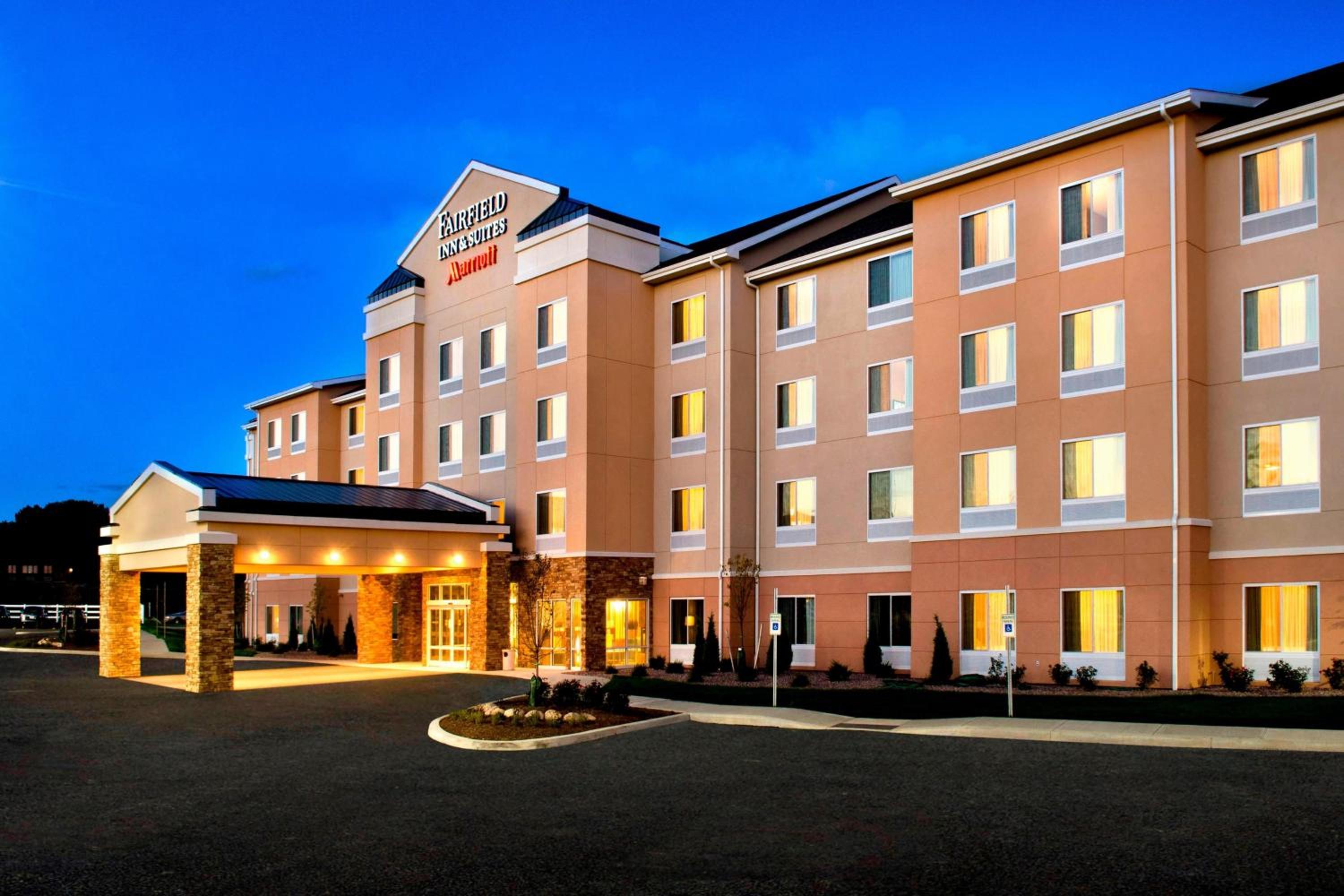 Watertown Vacations - Fairfield Inn  Suites by Marriott Watertown Thousand Islands - Property Image 1