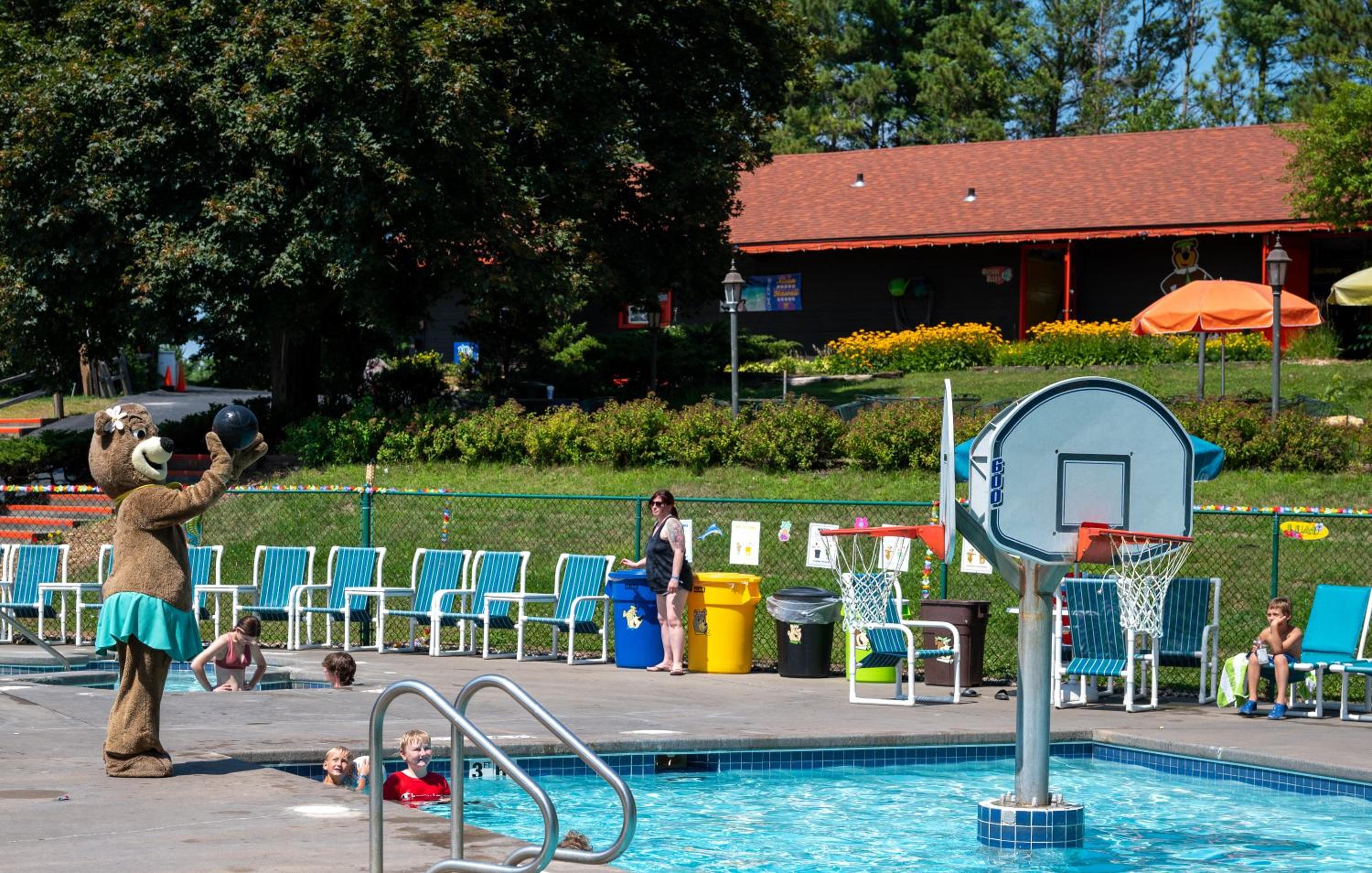 Yogi Bear's Jellystone Park Camp-Resort Wisconsin Dells