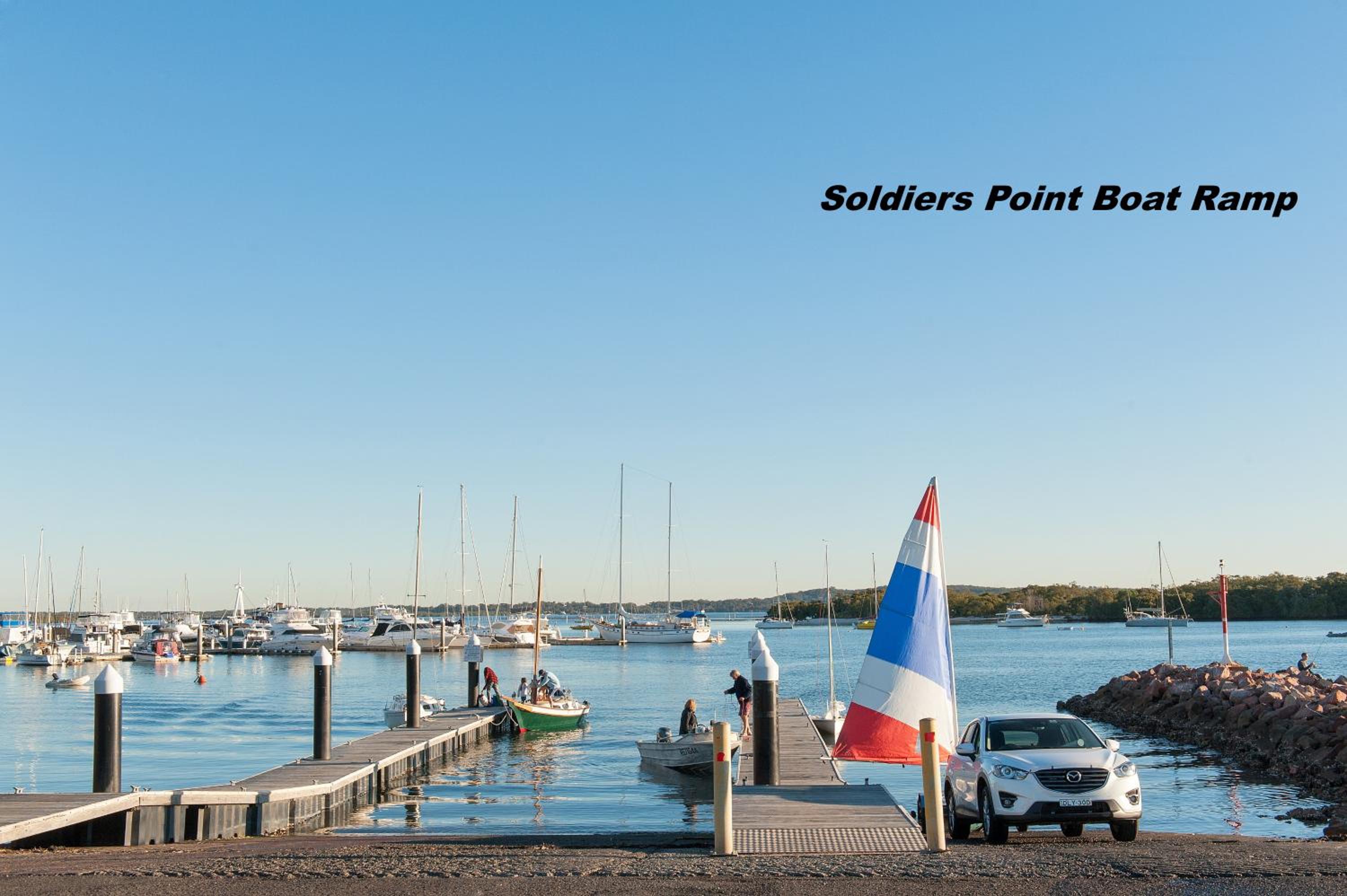Brontilly at the point Beach front unit perfect for families with Free WiFi